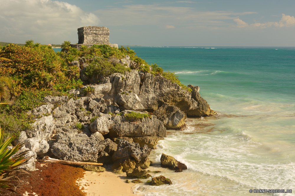 Tulum Ozean Strand Meer Klippe Küste Wasser Fels geologische formation Küste Landschaft Insel Reisen Ufer Himmel Bucht Urlaub Felsen Körper des Wassers seelandschaft Vorgebirge am Meer Tourismus landschaftlich Sonne Sand Welle Stein Küstenlinie Sommer natürliche Höhe Wellen Urlaub Horizont Berg Küste felsigen Szenerie Hügel Szene sonnig Wolke Tropischer Wolken Festung Steine Baum Resort Ziel Kap Tourist friedliche Klippen Gezeiten Surf klar Turm Entspannen Sie sich im freien Türkis im freien Paradies Süden ruhige Wetter Wahrzeichen Inseln Pazifik Panorama Struktur Tag Sonnenlicht natürliche Licht Sonnenuntergang Meeresküste Sturm Landschaften England Barrier Klima Urlaub Boot Berge Ruhe Rau Farbe Leuchtfeuer ocean beach sea cliff coast water rock geological formation coastline landscape island travel shore sky bay vacation rocks body of water seascape promontory seaside tourism scenic sun sand wave stone shoreline summer natural elevation waves holiday horizon mountain coastal rocky scenery hill scene sunny cloud tropical clouds fortress stones tree resort destination cape tourist peaceful cliffs tide surf clear tower relax outdoor turquoise outdoors paradise south tranquil weather landmark islands pacific panorama structure day sunlight natural light sunset seashore storm scenics england barrier climate vacations boat mountains calm rough color beacon