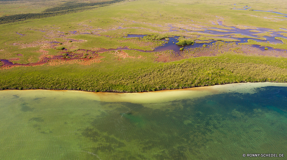 Sian Ka'an Landschaft Gras Hochland Golf Kurs Himmel Rau Wasser Sommer Baum Feld Bäume See Sport Sand Land Becken Reisen landschaftlich Rasen Wiese sonnig im freien Wolken Berge natürliche depression Entwicklung des ländlichen Insel Landschaft Loch geologische formation Freizeit Szene Fluss Strand im freien Knoll Berg Szenerie Horizont Bauernhof Ufer Körper des Wassers Küste Aktivität Meer aquatische Land Urlaub Hügel Wolke Wald Frühling Sonne Fairway Erholung natürliche Umgebung Farbe Landwirtschaft Ozean Urlaub Sandbank Straße Tourismus Trap Kanal Felder Fels Süden Flag Frieden Wetter am Morgen Luftbild Teich Saison Verein Felsen Golfplatz friedliche Ruhe Tag Klima idyllische Urlaub Resort Bar Neu am See landscape grass highland golf course sky rough water summer tree field trees lake sport sand land basin travel scenic lawn meadow sunny outdoors clouds mountains natural depression rural island countryside hole geological formation leisure scene river beach outdoor knoll mountain scenery horizon farm shore body of water coast activity sea aquatic country vacation hill cloud forest spring sun fairway recreation natural environment color agriculture ocean holiday sandbar road tourism trap channel fields rock south flag peace weather morning aerial pond season club rocks golf course peaceful calm day climate idyllic vacations resort bar new lakeside