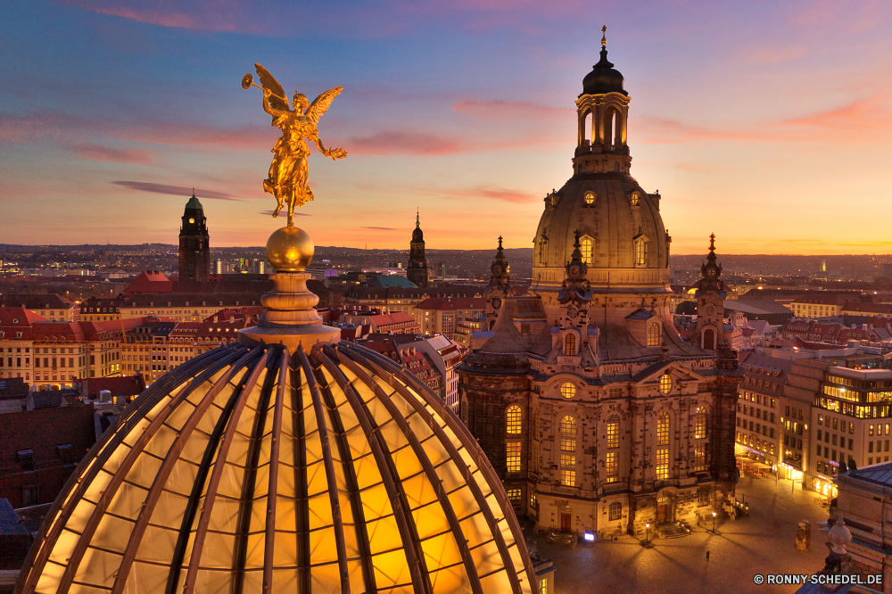 Frauenkirche Dresden Kuppel Dach Schutzüberzug Architektur Bespannung Kathedrale Kirche Religion Gebäude berühmte Orthodoxe Kultur Geschichte Stadt alt Denkmal Himmel Kreuz Reisen Gold Wahrzeichen St. Tourismus Platz St Golden Tempel Basil Backstein Museum Platz Turm Kuppel traditionelle historischen Antike Hauptstadt Basilikum-s architektonische historische religiöse Reiseziele Basilika Bau heilig Kuppeln aussenansicht Palast Struktur glauben Gott Symbol Tourist heilig Kloster Zentrum bunte Wolke Retter Kruzifix Tag Urban Stadt beten Nacht Form Herbst Haus Spiritualität Farbe Urlaub Union Szene Zwiebel Wolken Gestaltung Sommer Straße ehemalige sowjetische Kunst Gottesdienst spirituelle Stein Reise Ziel Detail dome roof protective covering architecture covering cathedral church religion building famous orthodox culture history city old monument sky cross travel gold landmark saint tourism square st golden temple basil brick museum place tower cupola traditional historic ancient capital basil s architectural historical religious destinations basilica construction holy domes exterior palace structure faith god symbol tourist sacred monastery center colorful cloud savior crucifix day urban town pray night shape autumn house spirituality color vacation union scene onion clouds design summer street former soviet art worship spiritual stone journey destination detail