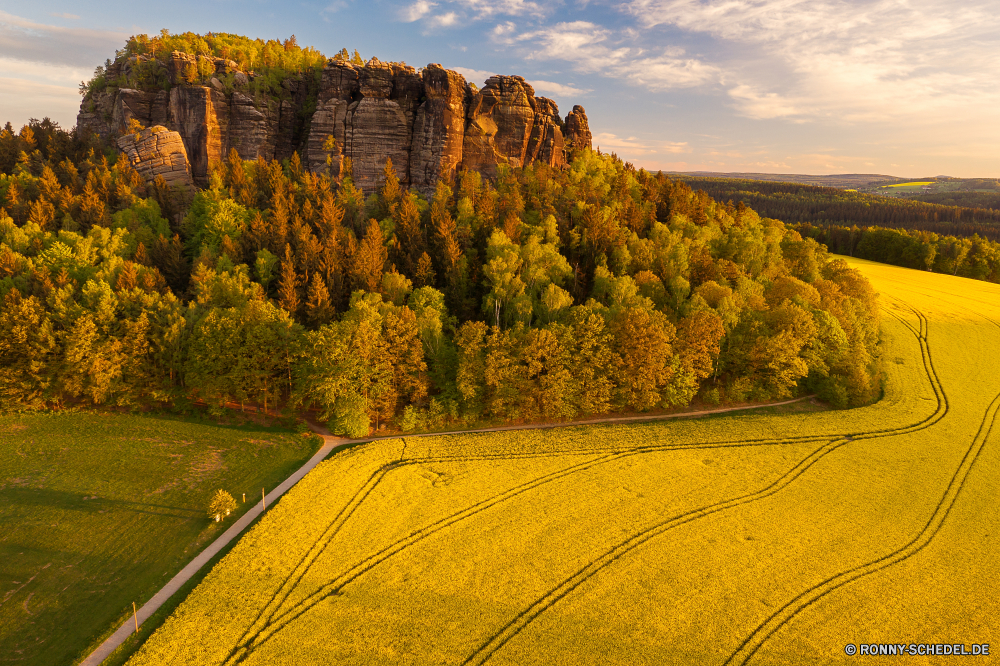 Pfaffenstein Schlucht Landschaft Raps Baum Berg Herbst Tal Ölsaaten Himmel Park Berge Wüste landschaftlich Wald fallen Reisen Samen nationalen Fels Orange Schlucht im freien Szenerie im freien gelb Saison Tourismus Bäume Entwicklung des ländlichen Wolken Stein Pflanze Fluss Klippe bunte Hügel Landschaft Farbe Blätter Strauch natürliche Stechginster Obst Felsen Szene Tourist Aushöhlung Geologie vascular plant Urlaub woody plant Südwesten Grand Wahrzeichen Westen Wandern Land Blatt Heu Sommer Sand Panorama natürliche depression Felge Wasser Sonne Wolke Belaubung See Feld Holz Horizont Sonnenuntergang Umgebung Hügel saisonale Gras Pflanzen Wiese Kaktus Tunnel Bauernhof Abenteuer sonnig hell am Morgen Flora Futter geologische Farben Darm-Trakt Spitze friedliche Wetter Sonnenlicht Landwirtschaft Mesa Durchgang Wunder Golden Bereich Garten Braun Licht Straße Welt canyon landscape rapeseed tree mountain autumn valley oilseed sky park mountains desert scenic forest fall travel seed national rock orange ravine outdoor scenery outdoors yellow season tourism trees rural clouds stone plant river cliff colorful hill countryside color leaves shrub natural gorse fruit rocks scene tourist erosion geology vascular plant vacation woody plant southwest grand landmark west hiking country leaf hay summer sand panorama natural depression rim water sun cloud foliage lake field wood horizon sunset environment hills seasonal grass plants meadow cactus tunnel farm adventure sunny bright morning flora fodder geological colors tract peak peaceful weather sunlight agriculture mesa passageway wonder golden range garden brown light road world