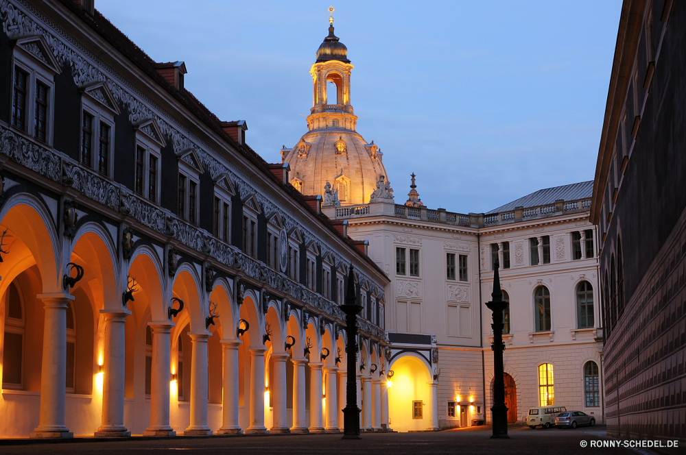 Stallhof Dresden Gebäude Architektur Palast Residenz Kirche Kathedrale Fassade Haus Religion Kloster Kuppel alt Wahrzeichen religiöse Residenz Reisen Wohnung Stadt Geschichte Turm historische Tourismus Himmel Denkmal Stadt Platz Kultur berühmte historischen Tempel Antike glauben Orthodoxe aussenansicht St Tourist religiöse Basilika Urban Universität Stein Kreuz Struktur Katholische Dach St. Jahrgang England Platz Gold Ziel Gehäuse Uhr Kuppel Schutzüberzug Hauptstadt Spalte barocke Erbe mittelalterliche Attraktion Backstein traditionelle Renaissance Besichtigungen Gottesdienst architektonische Schloss Skulptur Golden Kunst Sommer Stil Nacht heilig Spiritualität groß Stadtansicht Retro Straße Plaza Tag Bespannung building architecture palace residence church cathedral facade house religion monastery dome old landmark religious residence travel dwelling city history tower historical tourism sky monument town square culture famous historic temple ancient faith orthodox exterior st tourist religious basilica urban university stone cross structure catholic roof saint vintage england place gold destination housing clock cupola protective covering capital column baroque heritage medieval attraction brick traditional renaissance sightseeing worship architectural castle sculpture golden art summer style night sacred spirituality great cityscape retro street plaza day covering