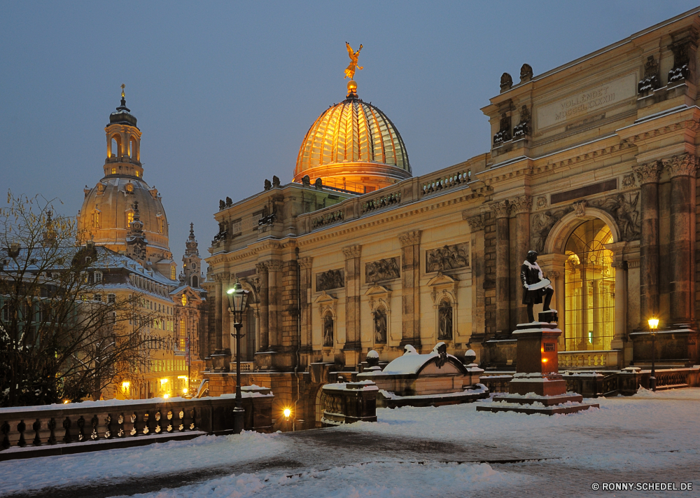 Dresden im Winter Kuppel Kathedrale Architektur Gebäude Kirche Tempel Religion Residenz Palast Stadt Wahrzeichen Reisen berühmte Tourismus Haus Kloster Geschichte alt Dach Himmel Denkmal Moschee Kultur religiöse Residenz Struktur Orthodoxe Tourist Schutzüberzug historischen Hauptstadt St Antike Platz glauben Gold Turm Wohnung Urban St. Kreuz Stadt religiöse Ort der Anbetung historische aussenansicht Klassische Bespannung Nacht Kuppel Katholische Stadtansicht 'Nabend Retter Basilika heilig Gott Golden Platz Fassade Statue Kunst Szene Straße traditionelle Stil Sommer Urlaub barocke Marmor Wolken nationalen Menschen Mauer Reiseziele Spiritualität groß England Backstein dome cathedral architecture building church temple religion residence palace city landmark travel famous tourism house monastery history old roof sky monument mosque culture religious residence structure orthodox tourist protective covering historic capital st ancient place faith gold tower dwelling urban saint cross town religious place of worship historical exterior classical covering night cupola catholic cityscape evening savior basilica holy god golden square facade statue art scene street traditional style summer vacation baroque marble clouds national people wall destinations spirituality great england brick