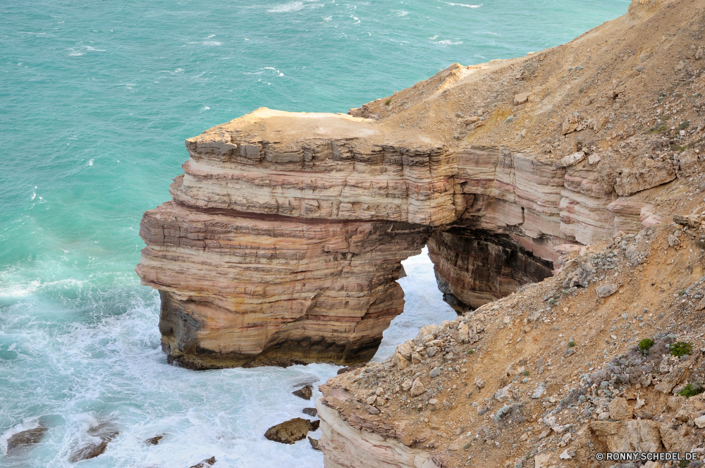 Kalbarri National Park Klippe geologische formation Fels Schlucht Landschaft Reisen Meer Ozean Küste Stein Tourismus Berg Felsen landschaftlich Himmel Wüste Strand Wasser Park Sandstein Tal Cliff-Wohnung Sand nationalen Höhle Sommer Urlaub Szenerie Küste Ufer im freien Bildung Wohnung natürliche Szene im freien Schlucht Geologie Aushöhlung felsigen Sonne Wolken Wolke Klippen Fluss Hügel Berge Urlaub Insel Gehäuse Landschaften Steine Süden Welle Horizont Bucht Wildnis Wellen am Meer Wahrzeichen Südwesten Wandern Struktur Ziel Orange Umgebung Formationen geologische Tag Urlaub Tourist niemand Platz Küstenlinie seelandschaft Bereich Abenteuer Baum Farbe Land Riff Gelände Bogen majestätisch Panorama Extreme Panorama Reise horizontale trocken Straße Sonnenlicht Frühling cliff geological formation rock canyon landscape travel sea ocean coast stone tourism mountain rocks scenic sky desert beach water park sandstone valley cliff dwelling sand national cave summer vacation scenery coastline shore outdoors formation dwelling natural scene outdoor ravine geology erosion rocky sun clouds cloud cliffs river hill mountains holiday island housing scenics stones south wave horizon bay wilderness waves seaside landmark southwest hiking structure destination orange environment formations geological day vacations tourist nobody place shoreline seascape area adventure tree color land reef terrain arch majestic panoramic extreme panorama trip horizontal dry road sunlight spring