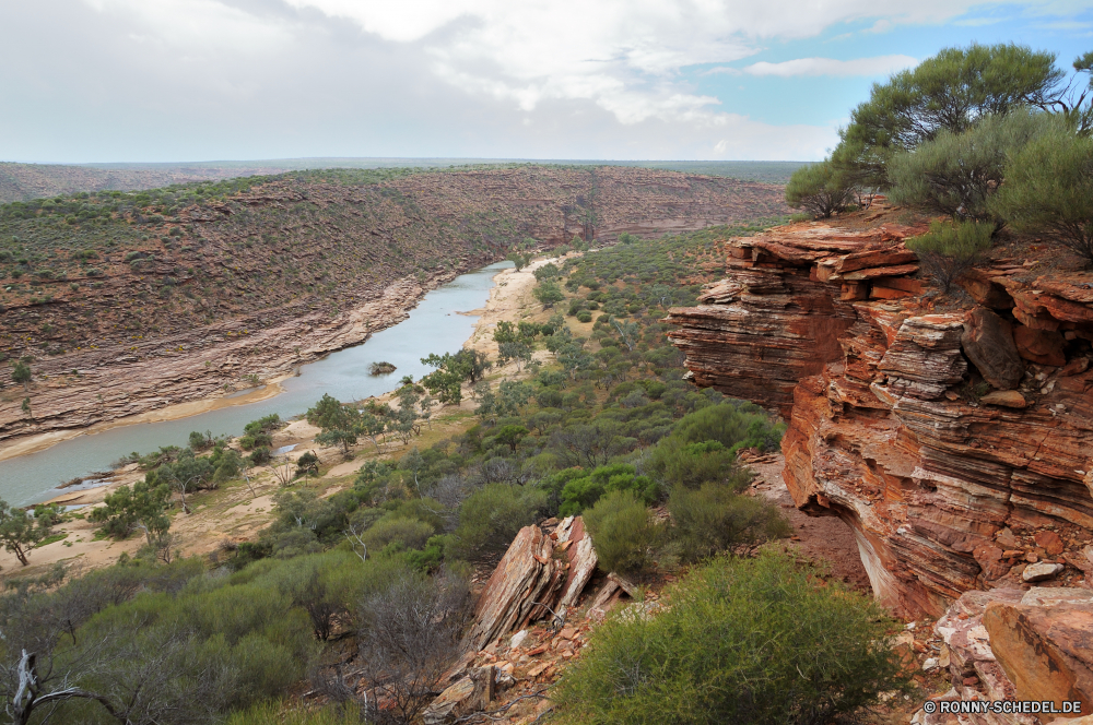 Kalbarri National Park Klippe geologische formation Landschaft Schlucht Fels Küste Berg Meer landschaftlich Reisen Felsen Wasser Himmel Tourismus Park Urlaub Küste Stein Ozean Berge Sommer Tal nationalen Ufer Strand Wandern Sand Szenerie Fluss Wüste Klippen Wolken im freien Hügel im freien Schlucht Szene Wildnis Sandstein Insel Aushöhlung Baum felsigen Urlaub Wolke Bildung Geologie Cliff-Wohnung natürliche Sonne Tourist Ziel Horizont Wohnung Panorama Bucht Bäume Farbe trocken am Meer seelandschaft tief Gras Abenteuer Steine Umgebung Wald Südwesten Land Küste natürliche depression Panorama Welle sonnig Bereich Reise horizontale Wellen Gehäuse Tag hoch Grand Aussicht Westen Küstenlinie Landschaften Paradies Süden Wetter Straße cliff geological formation landscape canyon rock coast mountain sea scenic travel rocks water sky tourism park vacation coastline stone ocean mountains summer valley national shore beach hiking sand scenery river desert cliffs clouds outdoors hill outdoor ravine scene wilderness sandstone island erosion tree rocky holiday cloud formation geology cliff dwelling natural sun tourist destination horizon dwelling panorama bay trees color dry seaside seascape deep grass adventure stones environment forest southwest land coastal natural depression panoramic wave sunny area trip horizontal waves housing day high grand vista west shoreline scenics paradise south weather road