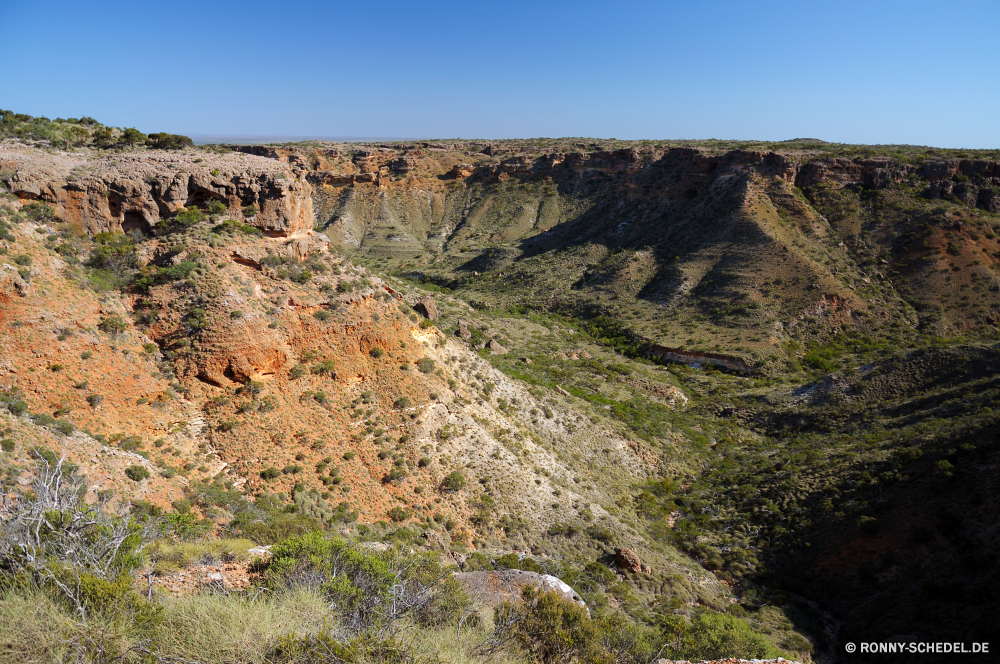 Cape Range National Park Schlucht Klippe Berg Fels Landschaft Berge geologische formation Tal Himmel Park Wüste nationalen Schlucht Reisen Stein natürliche depression Tourismus Wildnis landschaftlich Bereich Geologie im freien Wolken Felsen Hügel Sand Aushöhlung Baum Urlaub Fluss Wandern Sandstein Grand Szenerie Steigung natürliche im freien Bildung Krater Wahrzeichen Wasser Aufstieg Ziel trocken Sommer Südwesten Hochland Wald Knoll Spitze Bäume Orange Bereich Abenteuer Land Tag geologische Klippen Felge Aussicht Hügel Farbe Panorama Szene Linie Umgebung Mesa Wunder felsigen Westen außerhalb Tourist Straße Braun Gras Wolke Norden Steine Süden Erde Mauer bunte hoch Kaktus Antike Gelände niemand Panorama Insel friedliche Meer canyon cliff mountain rock landscape mountains geological formation valley sky park desert national ravine travel stone natural depression tourism wilderness scenic range geology outdoors clouds rocks hill sand erosion tree vacation river hiking sandstone grand scenery slope natural outdoor formation crater landmark water ascent destination dry summer southwest highland forest knoll peak trees orange area adventure land day geological cliffs rim vista hills color panorama scene line environment mesa wonder rocky west outside tourist road brown grass cloud north stones south earth wall colorful high cactus ancient terrain nobody panoramic island peaceful sea