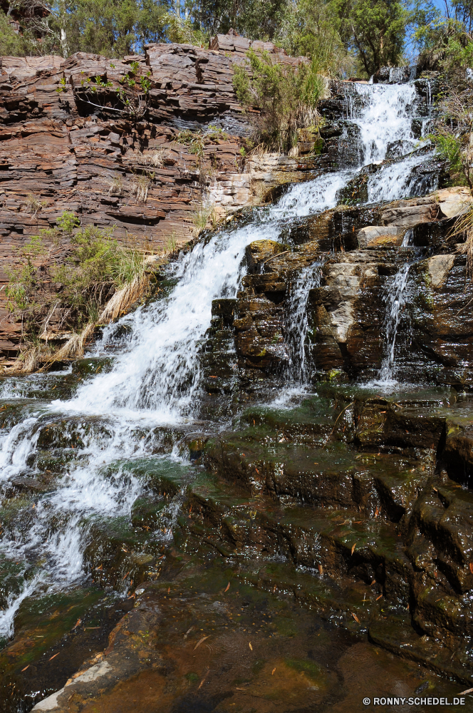 Karijini National Park Kanal Fluss Körper des Wassers Stream Wasser Landschaft Wald Stein Berg Wasserfall Fels Baum Park Umgebung Bäume im freien fallen Strömung fließende natürliche Frühling Berge Szenerie Creek See Felsen Moos landschaftlich Reisen im freien Sommer Kaskade Wild Struktur Barrier Wildnis Wellenbrecher Pflanze nass ruhige Gras Steine Entwicklung des ländlichen Bewegung Hölzer frische Luft Blatt platsch Szene nationalen Obstruktion Herbst Himmel Belaubung frisch Reinigen üppige Tourismus Brunnen friedliche Saison Drop Eis Holz rasche gelassene Geschwindigkeit Schnee glatte Wasserfälle Sumpf fallen Wandern Land Land felsigen Teich England Winter Ökologie Ruhe Frieden Landschaft Blätter Flüsse Nationalpark fällt Landschaften Aufstieg Feuchtgebiet Kristall Meer channel river body of water stream water landscape forest stone mountain waterfall rock tree park environment trees outdoor fall flow flowing natural spring mountains scenery creek lake rocks moss scenic travel outdoors summer cascade wild structure barrier wilderness breakwater plant wet tranquil grass stones rural motion woods freshness leaf splash scene national obstruction autumn sky foliage fresh clean lush tourism fountain peaceful season drop ice wood rapid serene speed snow smooth waterfalls swamp falling hiking land country rocky pond england winter ecology calm peace countryside leaves rivers national park falls scenics ascent wetland crystal sea