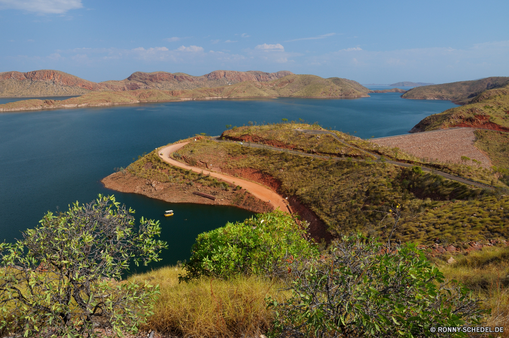 Lake Argyle Vorgebirge natürliche Höhe geologische formation Meer Berg Landschaft Wasser Küste Himmel Hochland Ozean Berge Küste landschaftlich Reisen Strand Fels Ufer Hügel See Insel Baum Sommer Park Wolken Klippe Sand Tourismus Szenerie Felsen Urlaub Horizont Bucht im freien Panorama Urlaub Szene Wolke im freien Sonne Bäume Knoll Wald ruhige Gras Stein nationalen Wetter felsigen Fluss seelandschaft Wildnis sonnig Wellen Tag Vulkan Küste Stadt Kap Ruhe am Meer Pazifik Spitze Surf Wandern Landschaften Tropischer bewölkt Straße Sonnenuntergang Bereich Pflanze Küstenlinie Klippen Farbe Welle Hügel Land Abenteuer Steine Paradies friedliche Entwicklung des ländlichen promontory natural elevation geological formation sea mountain landscape water coast sky highland ocean mountains coastline scenic travel beach rock shore hill lake island tree summer park clouds cliff sand tourism scenery rocks vacation horizon bay outdoors panorama holiday scene cloud outdoor sun trees knoll forest tranquil grass stone national weather rocky river seascape wilderness sunny waves day volcano coastal city cape calm seaside pacific peak surf hiking scenics tropical cloudy road sunset range plant shoreline cliffs color wave hills land adventure stones paradise peaceful rural