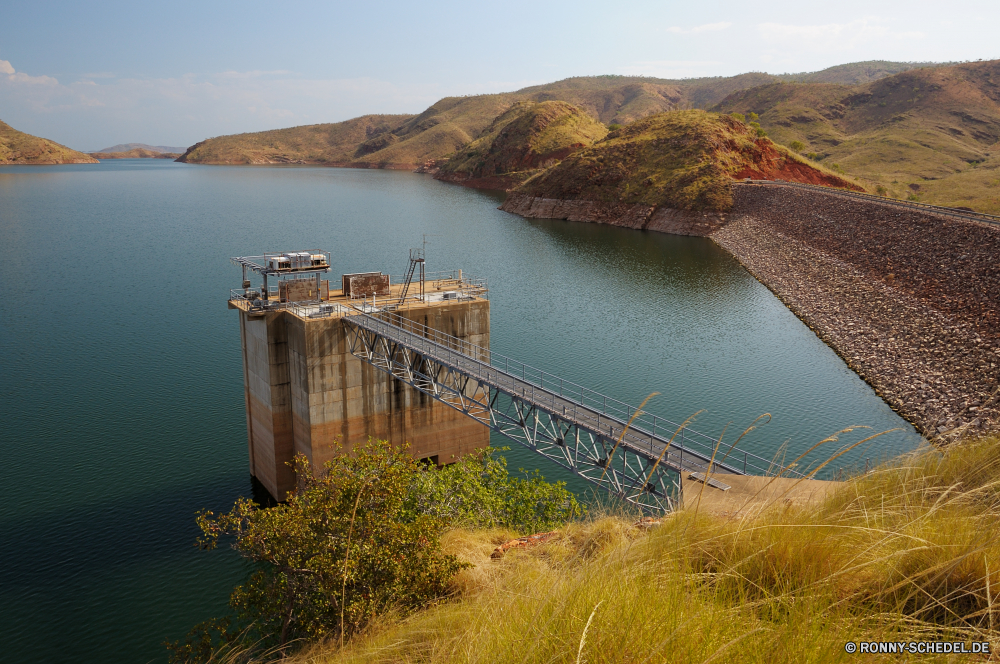 Lake Argyle Dam Barrier Obstruktion Struktur Landschaft Meer Wasser Küste Ozean Reisen Berg Vorgebirge Himmel Küste landschaftlich Strand Tourismus Urlaub Fels natürliche Höhe Fluss Insel Ufer Berge Sand Bucht See Szenerie Felsen geologische formation Wolke Sommer Hügel Wolken Park Sonne im freien Klippe Wahrzeichen Panorama Stadt im freien Horizont Stein Szene Urlaub Pazifik Architektur Baum Wald Ruhe nationalen Brücke Wellen Bäume Hafen Tal seelandschaft Welle sonnig Tag Turm Küste Paradies Stadt Straße Sonnenuntergang felsigen Tropischer Boot Geschichte romantische Sonnenlicht Farbe Hügel Schlucht Gebäude Surf Mauer Schiff Entspannen Sie sich horizontale Süden Wüste Tourist ruhige Wetter Gras Herbst dam barrier obstruction structure landscape sea water coast ocean travel mountain promontory sky coastline scenic beach tourism vacation rock natural elevation river island shore mountains sand bay lake scenery rocks geological formation cloud summer hill clouds park sun outdoor cliff landmark panorama city outdoors horizon stone scene holiday pacific architecture tree forest calm national bridge waves trees harbor valley seascape wave sunny day tower coastal paradise town road sunset rocky tropical boat history romantic sunlight color hills canyon building surf wall ship relax horizontal south desert tourist tranquil weather grass autumn