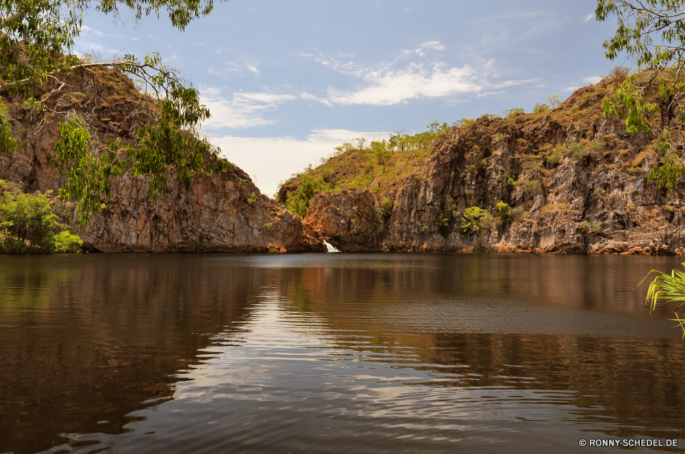 Katherine Gorge Wasser Landschaft am See Ufer Fluss See Kanal Becken Körper des Wassers Wald natürliche depression Berg Baum Himmel geologische formation Bäume landschaftlich Reisen Park Sommer im freien Wolken Reflexion Tourismus Berge Szenerie Küste Fels Insel Wolke Szene ruhige Meer Urlaub Sonne Felsen nationalen Stein Teich im freien Ozean Gras Küstenlinie Urlaub Strand Land Ruhe Entwicklung des ländlichen natürliche idyllische Küste Wildnis Holz Hölzer Panorama Bucht Boot Klippe Umgebung Erholung klar England Pflanze Hügel Sonnenlicht Grat sonnig Steine Resort Farbe Sand malerische Bewuchs Norden Entspannen Sie sich Bereich Entspannung Urlaub Ziel Stadt friedliche Landschaft Tourist Barrier Sonnenuntergang Stream Herbst water landscape lakeside shore river lake channel basin body of water forest natural depression mountain tree sky geological formation trees scenic travel park summer outdoors clouds reflection tourism mountains scenery coast rock island cloud scene tranquil sea vacation sun rocks national stone pond outdoor ocean grass shoreline holiday beach land calm rural natural idyllic coastline wilderness wood woods panorama bay boat cliff environment recreation clear england plant hill sunlight ridge sunny stones resort color sand picturesque vegetation north relax range relaxation vacations destination city peaceful countryside tourist barrier sunset stream autumn