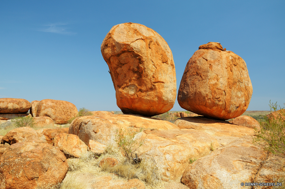 Devils Marbles Brot Essen Bäckerei Muffin Laib Frühstück gebacken schnelles Brot Braun Weizen Snack Kruste Mahlzeit Konditorei Backwaren gesund frisch köstliche Essen Backen Toast Korn cereal lecker Schließen Ernährung Feinschmecker Brötchen Bäckerei Mehl Abendessen Ernährung Mittagessen Bio Laib Brot süß ganz brotmesser Teig frische Luft hausgemachte Dessert Essen closeup Roggen Samen Chip traditionelle Objekte Bäcker Gruppe Studio in Scheiben geschnitten Cookie Roll Cookies Küche Gesundheit erfrischend Kochen Yam knuspriges Schneiden Samen natürliche Wurzelgemüse Golden Leben Keks Korb Zucker Kultur Gemüse noch niemand Kochen Hefe Kohlenhydrate Bags SESAM Brötchen gestochen scharfe Konditorei lecker Haufen Hafer Sandwich Mais nahrhafte Schokolade Gold Hintergründe Objekt Detail gelb Croissant Runde eine Diät Süßkartoffel Stapel Butter Küche bread food bakery muffin loaf breakfast baked quick bread brown wheat snack crust meal pastry baked goods healthy fresh delicious eating bake toast grain cereal tasty close diet gourmet bun baking flour dinner nutrition lunch organic loaf of bread sweet whole slice dough freshness homemade dessert eat closeup rye seed chip traditional objects baker group studio sliced cookie roll cookies kitchen health refreshment cooking yam crusty cut seeds natural root vegetable golden life biscuit basket sugar culture vegetable still nobody cook yeast carbohydrates baguette sesame rolls crisp confectionery yummy pile oat sandwich corn nutritious chocolate gold backgrounds object detail yellow croissant round dieting sweet potato stack butter cuisine