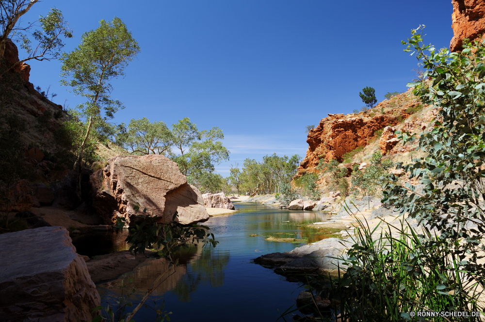 West MacDonnell Ranges National Park Bootshaus Schuppen Nebengebäude Wasser Gebäude Landschaft See Reisen Himmel Küste Meer Fluss Berg Fels Tourismus Strand Insel Sommer Ozean Ufer Baum Struktur Kanal Wald Szenerie Bucht Küste Urlaub landschaftlich Tourist Resort Architektur Körper des Wassers Boot Berge ruhige Sonne Stein Klippe am See klar Wolke im freien Reflexion Bäume Haus Park sonnig im freien Urlaub Wolken Entspannen Sie sich Palm Dorf friedliche Wahrzeichen Paradies Tropischer seelandschaft Sand idyllische Felsen Stadt Erholung Lagune Szene Welle Tag Ruhe Entspannung natürliche exotische Holz Stadt Horizont Sonnenuntergang Umgebung Türkis Urlaub Sonnenlicht Entwicklung des ländlichen Häuser Urlaub alt nationalen Wildnis Kiefer Hügel Pflanze Brücke Panorama Hügel Farbe Geschichte boathouse shed outbuilding water building landscape lake travel sky coast sea river mountain rock tourism beach island summer ocean shore tree structure channel forest scenery bay coastline vacation scenic tourist resort architecture body of water boat mountains tranquil sun stone cliff lakeside clear cloud outdoors reflection trees house park sunny outdoor holiday clouds relax palm village peaceful landmark paradise tropical seascape sand idyllic rocks town recreation lagoon scene wave day calm relaxation natural exotic wood city horizon sunset environment turquoise vacations sunlight rural houses holidays old national wilderness pine hills plant bridge panorama hill color history