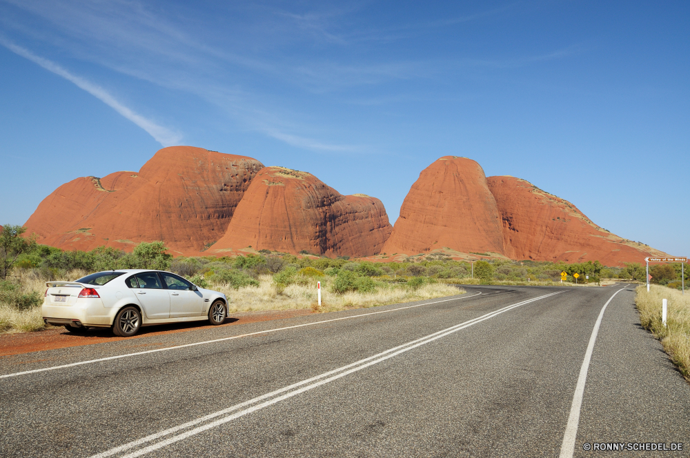 Ayers Rock und The Olgas Knoll Landschaft Berg Wüste Himmel Reisen Fels Sand Hügel Park landschaftlich nationalen Berge im freien Tourismus Straße Wildnis Wolken trocken Hochland Tal im freien Stein Baum Wolke Landschaft Sonne Sommer Sonnenuntergang natürliche Gras Szenerie gelb Entwicklung des ländlichen Wild Tourist Land Wasser Reise Felsen Schlucht Feld Orange Reise sonnig Urlaub Hügel Land Wald Panorama Szene Abenteuer Insel Umgebung Düne Fluss Herbst Sandstein Bildung Spitze Bewuchs Denkmal Pflanzen Biegung Klippe Wahrzeichen Horizont Bäume Bereich vulkanische Tag Südwesten Arid Mount Aushöhlung Gelände einsam Wandern berühmte Braun friedliche Wiese knoll landscape mountain desert sky travel rock sand hill park scenic national mountains outdoors tourism road wilderness clouds dry highland valley outdoor stone tree cloud countryside sun summer sunset natural grass scenery yellow rural wild tourist land water trip rocks canyon field orange journey sunny vacation hills country forest panorama scene adventure island environment dune river autumn sandstone formation peak vegetation monument plants bend cliff landmark horizon trees range volcanic day southwest arid mount erosion terrain lonely hiking famous brown peaceful meadow