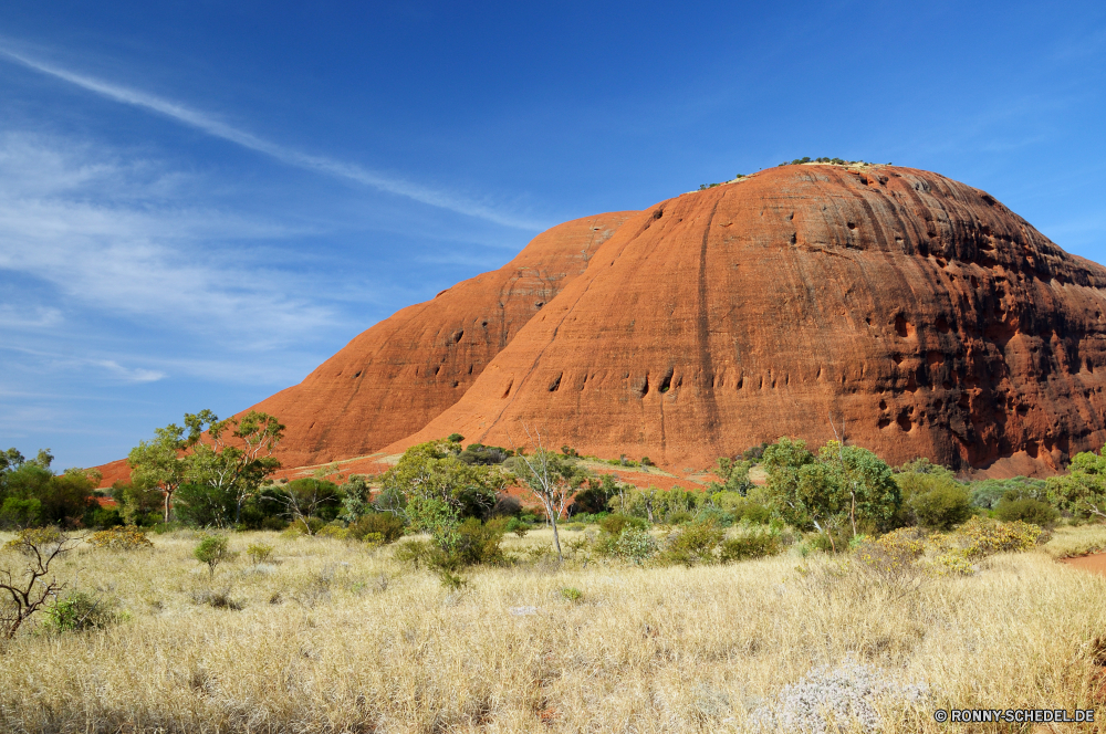 Ayers Rock und The Olgas Knoll Berg Landschaft Wüste Himmel Fels Reisen nationalen Park landschaftlich Schlucht Wildnis Sand im freien Baum im freien Tourismus Hügel Tal Hochland Berge Stein Bildung Düne Klippe Sandstein Felsen Spitze Feld Aushöhlung Szenerie Wolken Urlaub Wald trocken Entwicklung des ländlichen Wild Gras natürliche Vulkan Sommer Straße Arid Land Sonne Szene Wolke Orange gelb Wiese Herbst Bereich Panorama sonnig Land Wasser Denkmal Landschaft Umgebung Pflanze Südwesten Aussicht majestätisch Abenteuer Insel bunte Festung geologische formation hoch Wanderung Geologie außerhalb Bereich Reise Wahrzeichen Sonnenuntergang Erholung Fluss Hügel Meer knoll mountain landscape desert sky rock travel national park scenic canyon wilderness sand outdoor tree outdoors tourism hill valley highland mountains stone formation dune cliff sandstone rocks peak field erosion scenery clouds vacation forest dry rural wild grass natural volcano summer road arid country sun scene cloud orange yellow meadow autumn range panorama sunny land water monument countryside environment plant southwest vista majestic adventure island colorful fortress geological formation high hike geology outside area trip landmark sunset recreation river mound sea