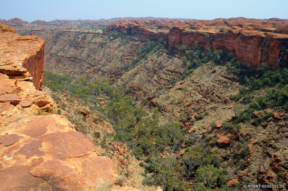 Kings Canyon Schlucht Tal Schlucht Berg Landschaft Wüste Fels Park Berge nationalen natürliche depression Klippe Himmel Reisen landschaftlich Felsen Stein Felge Aushöhlung Geologie Tourismus Sand Baum Urlaub im freien Südwesten Wolken im freien Fluss Grand Wandern Abenteuer Westen Wildnis Mesa geologische Wunder Orange Tourist Wahrzeichen Sandstein Hochland Bereich Welt Szenerie trocken Süden Hügel Bildung natürliche Hügel geologische formation Wolke Straße Arid Spitze Wasser Krater Land Sommer Bäume Bereich Aussicht Pflanze Panorama Szene Licht Busch Zustand sonnig Strauch Ziel heiß Horizont Sonne Wald Wild friedliche Insel fallen Farbe Erholung Gras Steigung canyon valley ravine mountain landscape desert rock park mountains national natural depression cliff sky travel scenic rocks stone rim erosion geology tourism sand tree vacation outdoor southwest clouds outdoors river grand hiking adventure west wilderness mesa geological wonder orange tourist landmark sandstone highland range world scenery dry south hill formation natural hills geological formation cloud road arid peak water crater land summer trees area vista plant panorama scene light bush state sunny shrub destination hot horizon sun forest wild peaceful island fall color recreation grass slope