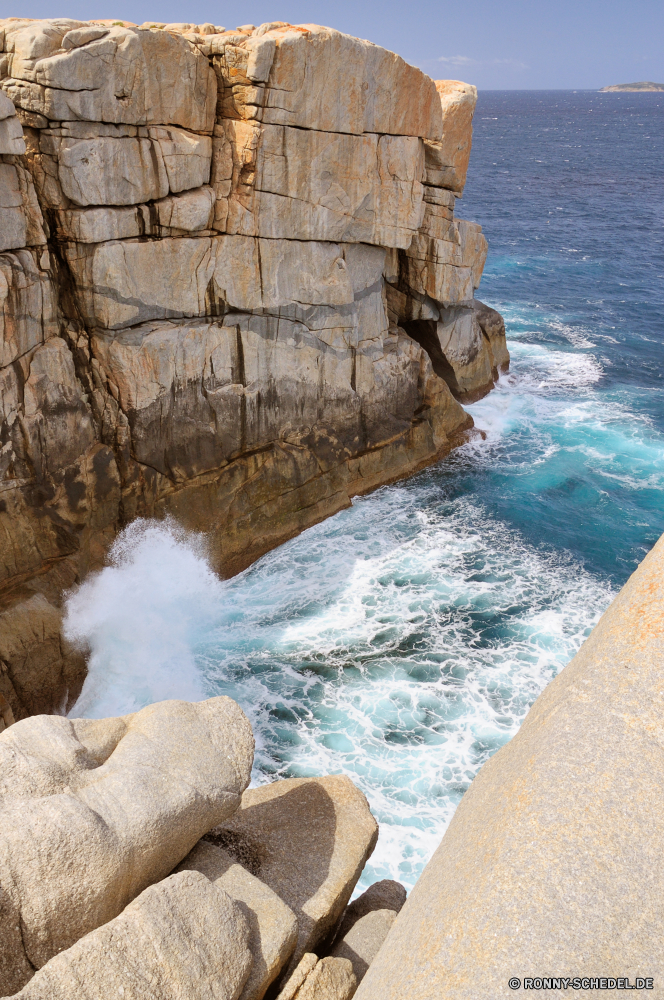 Torndirrup National Park Wellenbrecher Ozean Barrier Meer Strand Obstruktion Wasser Küste Fels Küste Landschaft Stein Ufer Struktur Reisen Klippe Körper des Wassers Himmel Welle Wellen Sommer Sand Felsen seelandschaft Insel Tourismus Urlaub Sonne Bucht geologische formation felsigen Horizont Küste Küstenlinie Surf Urlaub Szenerie Tropischer landschaftlich Gezeiten Szene im freien natürliche sonnig im freien Sturm Entspannen Sie sich Sonnenlicht Steine Wolken am Meer Landschaften Wolke Berg ruhige gischt Sonnenuntergang Pazifik Türkis Resort Wind Tag friedliche Farbe Schaum klar Marine Urlaub platsch Wetter Umgebung Wahrzeichen nass Kante Frühling niemand Park Drop Meeresküste Land idyllische Entspannung Paradies Reise Süden Hügel Boot Freizeit Frieden exotische Tourist breakwater ocean barrier sea beach obstruction water coast rock coastline landscape stone shore structure travel cliff body of water sky wave waves summer sand rocks seascape island tourism vacation sun bay geological formation rocky horizon coastal shoreline surf holiday scenery tropical scenic tide scene outdoors natural sunny outdoor storm relax sunlight stones clouds seaside scenics cloud mountain tranquil spray sunset pacific turquoise resort wind day peaceful color foam clear marine vacations splash weather environment landmark wet edge spring nobody park drop seashore land idyllic relaxation paradise journey south hill boat leisure peace exotic tourist