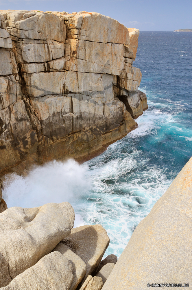 Torndirrup National Park Wellenbrecher Barrier Obstruktion Meer Ozean Struktur Wasser Strand Fels Küste Küste Stein Landschaft Reisen Welle Klippe Ufer Insel Himmel Sommer Sand Wellen Urlaub Sonne Bucht seelandschaft Tourismus Surf Felsen Urlaub Szenerie Tropischer landschaftlich Horizont Gezeiten im freien felsigen Küstenlinie am Meer Umgebung Szene Wolke Küste natürliche im freien sonnig Wolken Entspannen Sie sich Sonnenlicht Körper des Wassers friedliche geologische formation nass Berg Sturm Tourist Fluss gischt Steine Wind Drop Sonnenuntergang klar Landschaften platsch ruhige Wetter Wahrzeichen Meeresküste Tag Saison Urlaub Baum Süden Hügel Resort Schaum Bewegung Kante Reiseziele Türkis idyllische Paradies Boot Licht See Reflexion breakwater barrier obstruction sea ocean structure water beach rock coast coastline stone landscape travel wave cliff shore island sky summer sand waves vacation sun bay seascape tourism surf rocks holiday scenery tropical scenic horizon tide outdoors rocky shoreline seaside environment scene cloud coastal natural outdoor sunny clouds relax sunlight body of water peaceful geological formation wet mountain storm tourist river spray stones wind drop sunset clear scenics splash tranquil weather landmark seashore day season vacations tree south hill resort foam motion edge destinations turquoise idyllic paradise boat light lake reflection