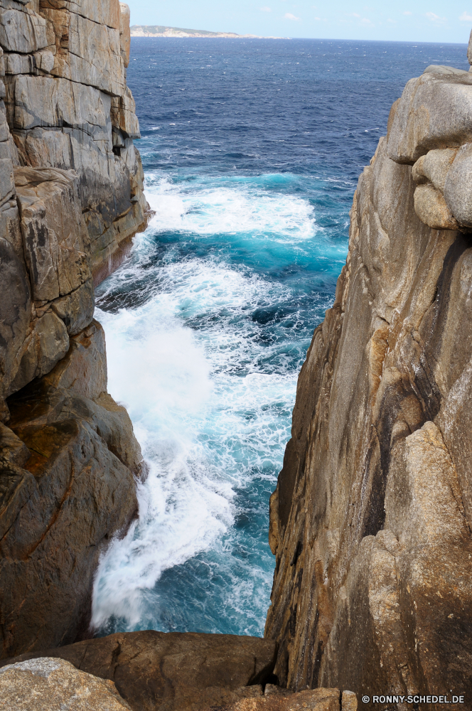 Torndirrup National Park Klippe geologische formation Fels Höhle Landschaft Meer Ozean Küste Reisen Wasser Tourismus Strand Berg Stein Felsen Park Urlaub Küste Himmel Sommer landschaftlich Ufer felsigen Urlaub Insel nationalen Sand Szene Szenerie Schlucht Geologie Bucht Welle seelandschaft Sonne natürliche Ziel im freien Baum im freien Bildung am Meer Tourist Küstenlinie Steine Wald Hügel Tag Aushöhlung Horizont Sandstein Kiefer Sonnenlicht Fluss Landschaften Wildnis Urlaub hoch Wahrzeichen Umgebung Wellen Berge Klippen klar Zustand Wolke Wolken Tal Küste sonnig Paradies Reise Sonnenaufgang ruhige Bäume geologische Creek Spitze Extreme Entspannung idyllische Süden Sonnenuntergang cliff geological formation rock cave landscape sea ocean coast travel water tourism beach mountain stone rocks park vacation coastline sky summer scenic shore rocky holiday island national sand scene scenery canyon geology bay wave seascape sun natural destination outdoors tree outdoor formation seaside tourist shoreline stones forest hill day erosion horizon sandstone pine sunlight river scenics wilderness vacations high landmark environment waves mountains cliffs clear state cloud clouds valley coastal sunny paradise journey sunrise tranquil trees geologic creek peak extreme relaxation idyllic south sunset