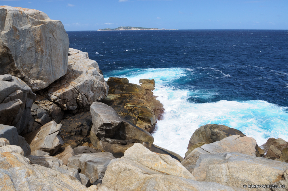 Torndirrup National Park Wellenbrecher Barrier Obstruktion Ozean Meer Strand Küste Struktur Wasser Fels Küste Landschaft Himmel Ufer Stein Reisen Insel Sommer Felsen Sand Kap Welle Tourismus Urlaub Bucht Wellen am Meer Klippe seelandschaft felsigen Horizont landschaftlich Steine Küstenlinie Tropischer Urlaub Sonne Surf Szenerie Wolken Entspannen Sie sich Küste im freien Türkis Gezeiten im freien Resort Szene Körper des Wassers Wolke sonnig Tag Pazifik natürliche friedliche Sonnenlicht Berg Sturm Urlaub Ruhe Stadt Sonnenuntergang Klippen Schaum Panorama Paradies Hügel Baum ruhige geologische formation Landschaften Wind Ziel Stadt Farbe Tourist Wetter Wahrzeichen Seeküste Lagune Hafen Vorgebirge gischt Marine idyllische Entspannung Süden platsch Urlaub See Gras Saison breakwater barrier obstruction ocean sea beach coast structure water rock coastline landscape sky shore stone travel island summer rocks sand cape wave tourism vacation bay waves seaside cliff seascape rocky horizon scenic stones shoreline tropical holiday sun surf scenery clouds relax coastal outdoors turquoise tide outdoor resort scene body of water cloud sunny day pacific natural peaceful sunlight mountain storm vacations calm city sunset cliffs foam panorama paradise hill tree tranquil geological formation scenics wind destination town color tourist weather landmark seacoast lagoon port promontory spray marine idyllic relaxation south splash holidays lake grass season