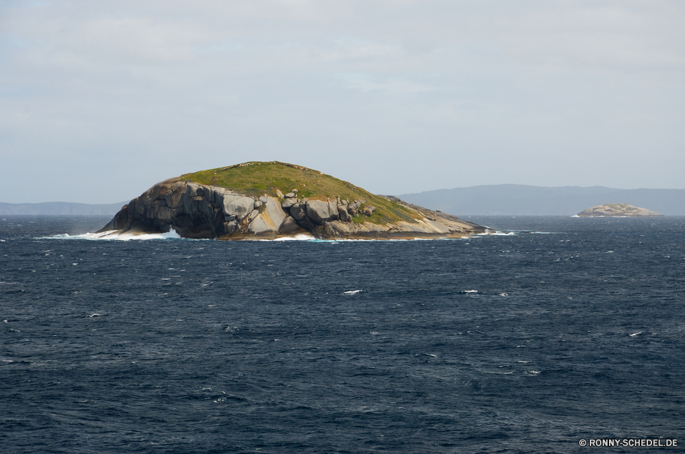 Torndirrup National Park Vorgebirge natürliche Höhe geologische formation Ozean Meer Wasser Küste Landschaft Strand Fels Himmel Insel Küste Reisen Sand Ufer Urlaub Bucht Kap Welle Sommer Berg seelandschaft Tourismus Wellen Wolken Klippe Urlaub felsigen Tropischer landschaftlich Sonne Felsen Wolke sonnig ruhige am Meer Stein Küste Wetter Horizont Surf Baum Boot Szene Küstenlinie Entspannen Sie sich Szenerie Pazifik Tag Türkis im freien Wahrzeichen im freien Resort Berge Sonnenuntergang Paradies niemand Landschaften Reise See Reflexion Gezeiten Jacht natürliche Hügel Ziel Stadt Tourist Erholung Licht Sonnenlicht Schiff Klippen Meeresküste sandigen idyllische Palm promontory natural elevation geological formation ocean sea water coast landscape beach rock sky island coastline travel sand shore vacation bay cape wave summer mountain seascape tourism waves clouds cliff holiday rocky tropical scenic sun rocks cloud sunny tranquil seaside stone coastal weather horizon surf tree boat scene shoreline relax scenery pacific day turquoise outdoors landmark outdoor resort mountains sunset paradise nobody scenics journey lake reflection tide yacht natural hill destination city tourist recreation light sunlight ship cliffs seashore sandy idyllic palm