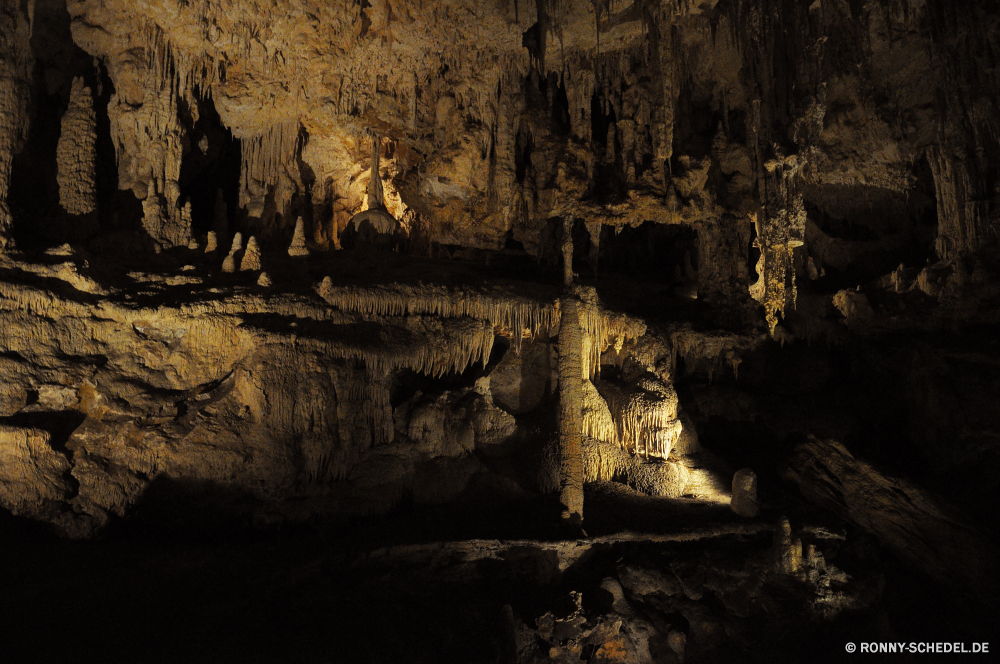 Mammoth Cave Höhle geologische formation Baum Wald Landschaft Park Herbst Bäume fallen Reisen Wasser Fluss Umgebung Hölzer landschaftlich natürliche Tourismus Fels Struktur Stein Blätter Sonnenlicht im freien Szenerie im freien Saison friedliche Landschaft Licht Wildnis gelb Himmel Sonne Stream Belaubung Mysterium Frühling Holz Berg Blatt Entwicklung des ländlichen Wild Szene sonnig bunte Pflanze Kofferraum woody plant Sommer Gras alt nass Wandern Ökologie Kiefer nationalen Farben Megalith Spalte Friedhof Branch dunkel Urlaub Gedenkstätte Land Zweige Antike Architektur Land Grunge Straße Gebäude Schatten Waldland Moos Creek Wanderung Wasserfall klar Wanderweg Tag Regen Wolken Sonnenaufgang Orange Garten vascular plant Jahrgang See southern beech ruhige am Morgen Wahrzeichen Nacht Birke geheimnisvolle Golden üppige Wetter tief Pfad Frieden Neu frisch hell Tal saisonale cave geological formation tree forest landscape park autumn trees fall travel water river environment woods scenic natural tourism rock structure stone leaves sunlight outdoor scenery outdoors season peaceful countryside light wilderness yellow sky sun stream foliage mystery spring wood mountain leaf rural wild scene sunny colorful plant trunk woody plant summer grass old wet hiking ecology pine national colors megalith column cemetery branch dark vacation memorial country branches ancient architecture land grunge road building shadow woodland moss creek hike waterfall clear trail day rain clouds sunrise orange garden vascular plant vintage lake southern beech tranquil morning landmark night birch mysterious golden lush weather deep path peace new fresh bright valley seasonal