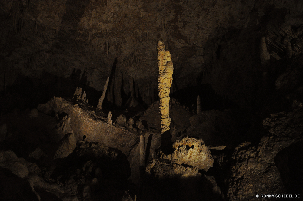 Mammoth Cave Höhle geologische formation Fels Schlucht nationalen Park Geologie Landschaft Tourismus Reisen Sandstein Stein Berg landschaftlich Aushöhlung Wüste Bildung Orange Klippe Berge Felsen Sand Baum natürliche Tal Himmel Formationen Erde Wasser entfernten im freien Extreme Wahrzeichen Kiefer Fluss Urlaub Innenseite Wolken dunkel Wildnis Denkmal geologische Licht Farbe einzigartige Antike Tropfsteinhöhle u-Bahn felsigen Steine gelb Höhle Südwesten bunte im freien alt außerhalb Kalkstein Szenerie geologische Dunkelheit Westen Attraktion Mauer Tourist Stalagmit Sonnenlicht ungewöhnliche Szene Erhaltung nass Calcit Klettern Gelände Wandern Sonnenaufgang Ökologie Sonnenuntergang Klippen Creek seltene Wanderung Escape geheimnisvolle Mineral Mysterium Landschaften tief Pflanze Muster schwarz cave geological formation rock canyon national park geology landscape tourism travel sandstone stone mountain scenic erosion desert formation orange cliff mountains rocks sand tree natural valley sky formations earth water remote outdoor extreme landmark pine river vacation inside clouds dark wilderness monument geologic light color unique ancient stalactite underground rocky stones yellow cavern southwest colorful outdoors old outside limestone scenery geological darkness west attraction wall tourist stalagmite sunlight unusual scene conservation wet calcite climb terrain hiking sunrise ecology sunset cliffs creek rare hike escape mysterious mineral mystery scenics deep plant pattern black