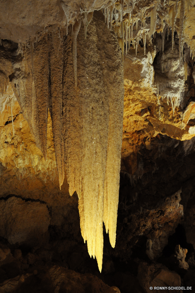 Ngilgi Cave Höhle geologische formation Fels Baum Park Stein nationalen Geologie natürliche Reisen Landschaft Tourismus Textur Schlucht Berg Bildung Muster alt Holz Felsen Rinde Sandstein Wald Aushöhlung Antike Braun Klippe Wasser Mauer Erde Innenseite Detail Wahrzeichen Extreme dunkel landschaftlich Orange Kalkstein Rau Oberfläche Wildnis im freien Kiefer texturierte Licht Wüste Farbe Tropfsteinhöhle u-Bahn entfernten Schließen Grunge Berge Stalagmit Höhle geologische Formationen nass Material im freien aus Holz Sand malen Klippen Dunkelheit ungewöhnliche Gelände Kofferraum Mysterium Attraktion Steine Erhaltung trocken Umgebung Pflanze fallen Szenerie Fluss Holz felsigen außerhalb Tapete Zustand Bereich einzigartige Struktur Loch Jahrgang closeup schmutzig schwarz Kunst Himmel cave geological formation rock tree park stone national geology natural travel landscape tourism texture canyon mountain formation pattern old wood rocks bark sandstone forest erosion ancient brown cliff water wall earth inside detail landmark extreme dark scenic orange limestone rough surface wilderness outdoor pine textured light desert color stalactite underground remote close grunge mountains stalagmite cavern geologic formations wet material outdoors wooden sand paint cliffs darkness unusual terrain trunk mystery attraction stones conservation dry environment plant fall scenery river timber rocky outside wallpaper state area unique structure hole vintage closeup dirty black art sky