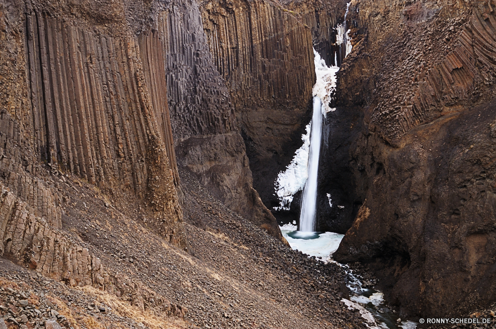 Litlanesfoss Dam Barrier Mauer Fels Landschaft Obstruktion Park Berg Reisen Klippe Stein Schlucht Struktur landschaftlich Baum Himmel nationalen Wüste Berge Aufstieg Wald Tourismus Fluss Sand Geologie Steigung Straße Tal natürliche Hügel Wildnis Szenerie im freien Bäume Felsen Umgebung im freien Loch trocken Bildung geologische formation Extreme alt Wolken Schnee geologische Aushöhlung Sonne Antike Tag Wasser Orange Straße Holz Pflanze Horizont Urlaub Land Eis Szene Busch Reise Land Art und Weise Sommer friedliche Entwicklung des ländlichen Stroh Gras Frühling Arid Sandstein Wanderung Farbe Wasserfall entfernten Abenteuer Strand Zaun gelb bunte Meer dam barrier wall rock landscape obstruction park mountain travel cliff stone canyon structure scenic tree sky national desert mountains ascent forest tourism river sand geology slope road valley natural hill wilderness scenery outdoors trees rocks environment outdoor hole dry formation geological formation extreme old clouds snow geological erosion sun ancient day water orange street wood plant horizon vacation country ice scene bush journey land way summer peaceful rural thatch grass spring arid sandstone hike color waterfall remote adventure beach fence yellow colorful sea