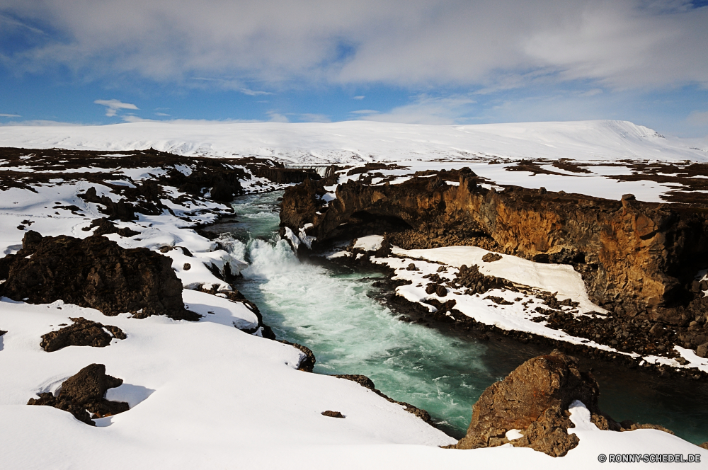 Geitafoss Ozean Strand Meer Landschaft Wasser Fels Küstenlinie Küste Reisen Himmel Küste Vorgebirge Felsen Ufer Gletscher natürliche Höhe Welle geologische formation seelandschaft Berg Insel landschaftlich Urlaub Stein Sand Tourismus Wellen Klippe Sommer Szenerie Bucht am Meer im freien Körper des Wassers Sonne Szene felsigen Urlaub sonnig im freien Steine Tag Umgebung natürliche Pazifik Surf Küste Wolken Horizont Sturm Gezeiten Eis See Baum Park Wetter klar Wolke kalt Fluss Resort Landschaften Frühling Berge Sonnenuntergang Schnee Klippen Schaum Türkis Wind Tropischer friedliche Kap Sonnenlicht Meeresküste Wellenbrecher Winter Paradies Süden Tourist Ziel Farbe Barrier gischt Entspannen Sie sich Reise Urlaub Hügel ruhige hell ocean beach sea landscape water rock shoreline coast travel sky coastline promontory rocks shore glacier natural elevation wave geological formation seascape mountain island scenic vacation stone sand tourism waves cliff summer scenery bay seaside outdoors body of water sun scene rocky holiday sunny outdoor stones day environment natural pacific surf coastal clouds horizon storm tide ice lake tree park weather clear cloud cold river resort scenics spring mountains sunset snow cliffs foam turquoise wind tropical peaceful cape sunlight seashore breakwater winter paradise south tourist destination color barrier spray relax journey vacations hill tranquil bright