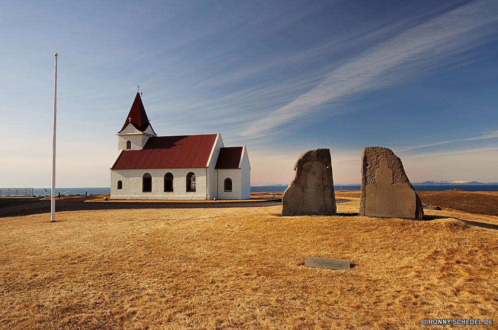 Ingjaldsholskirkja Festung Himmel Landschaft Wüste Reisen Wahrzeichen Gebäude Architektur Stein Sand Fels Antike Tourismus Denkmal Struktur Geschichte alt Megalith Steine Berg Wolken Turm Gedenkstätte Haus Felsen berühmte historischen landschaftlich Park im freien Pyramide im freien Grab aussenansicht Bau Leuchtfeuer Ruine Religion Tourist Wolke Schloss Mauer Szenerie natürliche historische Land Insel nationalen Mysterium mittelalterliche England Sommer Gras Urlaub Sandstein Knoll Friedhof Schlucht Klippe Tal groß Hügel Horizont Land Westen Entwicklung des ländlichen Südwesten Erbe Szene Antik sonnig Attraktion Sonne Boden Kirche Landschaft Erde Strand Ruine Wildnis westliche Panorama Osten Stadt Berge Neu Küste Kunst Ozean fortress sky landscape desert travel landmark building architecture stone sand rock ancient tourism monument structure history old megalith stones mountain clouds tower memorial house rocks famous historic scenic park outdoors pyramid outdoor grave exterior construction beacon ruins religion tourist cloud castle wall scenery natural historical land island national mystery medieval england summer grass vacation sandstone knoll cemetery canyon cliff valley great hill horizon country west rural southwest heritage scene antique sunny attraction sun soil church countryside earth beach ruin wilderness western panoramic east town mountains new coast art ocean