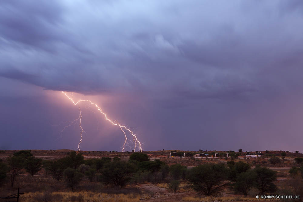 Kgalagadi Transfrontier National Park Himmel Atmosphäre Landschaft Sonnenuntergang Sonne Wolken Berg Wolke Berge Sonnenaufgang Baum Horizont landschaftlich Wüste Reisen Entwicklung des ländlichen im freien Umgebung Orange Park Land Dämmerung Sonnenlicht Fels Szene Landschaft Sommer Reiner ruhige Szenerie Bereich Tal Hügel Beleuchtung dramatische Gras natürliche Sterne Land Farbe Morgenröte Tag Feld Sturm Kontur Tourismus Ozean im freien 'Nabend nationalen am Morgen Sand Wolkengebilde Abenteuer Wald bewölkt Apparat Meer Wetter Schlucht Wasser Hügel Landschaften Turbine Wärme Saison See Wildnis Frieden gelb Wild Licht hell Wiese Fluss Herbst Landschaften Himmel Himmelskörper Westen außerhalb Strahl Süden Stein Küstenlinie trocken Steppe Frühling bunte Arid felsigen Spitze Klima heiß Urlaub friedliche Tourist Ausrüstung Strand Pflanze Hochland sky atmosphere landscape sunset sun clouds mountain cloud mountains sunrise tree horizon scenic desert travel rural outdoors environment orange park country dusk sunlight rock scene countryside summer plain tranquil scenery range valley hill lighting dramatic grass natural star land color dawn day field storm silhouette tourism ocean outdoor evening national morning sand cloudscape adventure forest cloudy apparatus sea weather canyon water hills scenics turbine heat season lake wilderness peace yellow wild light bright meadow river autumn landscapes skies celestial body west outside ray south stone shoreline dry steppe spring colorful arid rocky peak climate hot vacation peaceful tourist equipment beach plant highland