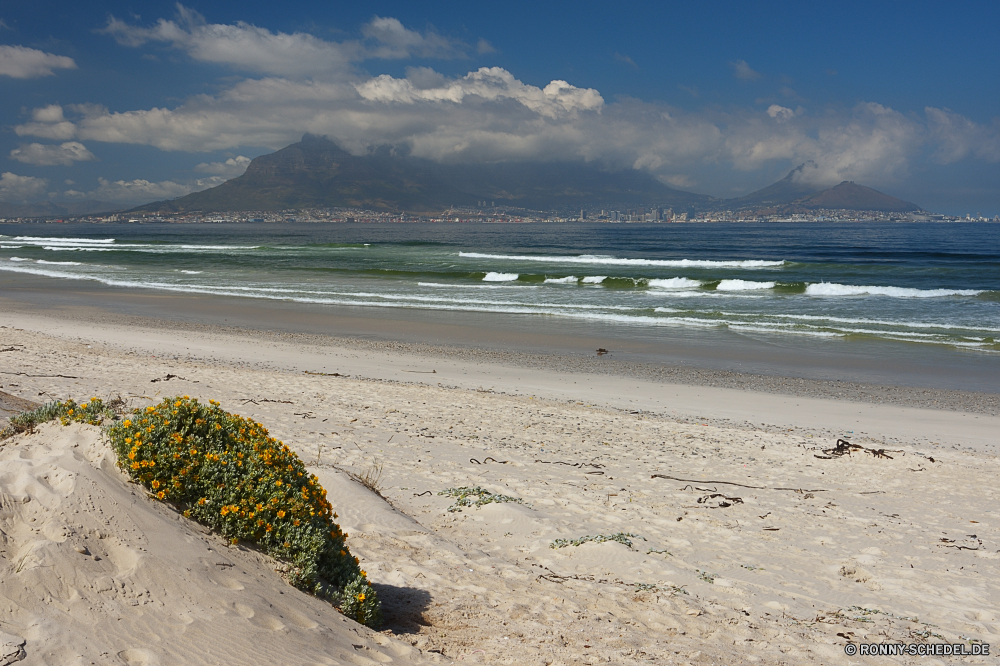 Kapstadt Strand Sandbank Sand Meer Ozean Bar Barrier Küste Wasser Grat Landschaft Reisen Himmel Ufer Urlaub Welle Insel Sommer Küste am Meer Tropischer natürliche Höhe Urlaub Küstenlinie landschaftlich Entspannen Sie sich seelandschaft Wolken Horizont Tourismus Sonne Wellen Surf Paradies Resort im freien Entspannung geologische formation idyllische Wolke sandigen ruhige Szenerie sonnig Szene Bucht Küste Pazifik natürliche im freien klar Fels Tourist Freizeit Meeresküste Sonnenschein Stein See heiß Erholung Sonnenlicht Baum Türkis Boden Felsen Ziel friedliche Sonnenuntergang Fluss Schaum Tag Wellenbrecher niemand Reflexion Gezeiten Saison Reiseziele Urlaub Süden Palm romantische beach sandbar sand sea ocean bar barrier coast water ridge landscape travel sky shore vacation wave island summer coastline seaside tropical natural elevation holiday shoreline scenic relax seascape clouds horizon tourism sun waves surf paradise resort outdoor relaxation geological formation idyllic cloud sandy tranquil scenery sunny scene bay coastal pacific natural outdoors clear rock tourist leisure seashore sunshine stone lake hot recreation sunlight tree turquoise soil rocks destination peaceful sunset river foam day breakwater nobody reflection tide season destinations vacations south palm romantic