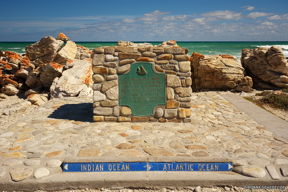 Most Southern Point of Africa Backstein Baumaterial Stein Mauer Fels Himmel Landschaft Sand Reisen Meer Antike Felsen alt Küste Tourismus Berg Wolken Strand Gebäude Wasser Ozean Architektur Wahrzeichen Wüste Haus Berge Tourist Ruine Urlaub Geschichte Steine im freien Sommer Klippe Küste Struktur historischen landschaftlich berühmte Bau im freien Ufer Ruine Festung Wildnis Kultur Stadt Insel traditionelle Stadt nationalen Park Material Tag Denkmal Wellen Kirche Turm Schlucht Sonne Szene Hügel Barrier Wärme aussenansicht Schloss Szenerie Klippen hoch Antik felsigen Tempel historische Süden trocken Bedachungen Religion brick building material stone wall rock sky landscape sand travel sea ancient rocks old coast tourism mountain clouds beach building water ocean architecture landmark desert house mountains tourist ruins vacation history stones outdoors summer cliff coastline structure historic scenic famous construction outdoor shore ruin fortress wilderness culture town island traditional city national park material day monument waves church tower canyon sun scene hill barrier heat exterior castle scenery cliffs high antique rocky temple historical south dry roofing religion