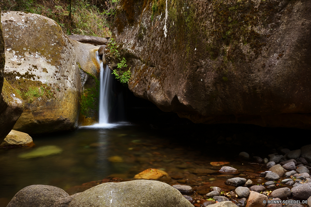 Rainbow Gorge Fluss Wasser Stream Fels Wasserfall Stein Landschaft Berg Wald Felsen Creek Moos Frühling Park Umgebung Baum fließende im freien Kanal Strömung Höhle fallen im freien natürliche geologische formation friedliche Wild Bäume Kaskade landschaftlich platsch Körper des Wassers Berge Bewegung Reisen Sommer Szenerie Herbst Wildnis glatte felsigen Reinigen fällt nass gelassene Blätter Tourismus Szene Megalith fallen nationalen Steine Struktur Blatt Belaubung frisch Ruhe Hölzer rasche Drop Gedenkstätte See entspannende frische Luft Kühl Ökologie Schlucht Saison ruhige üppige Geschwindigkeit Wasserfälle Land Pflanze Essbare Früchte Wandern Tag Bewegung Tropischer Garten Holz Zitrone Farbe Flüsse Entwicklung des ländlichen klar Zitrus Schwimmbad gelb bunte Brunnen Orange Tal Felsbrocken Teich Abenteuer Erhaltung Klippe Urlaub Strand river water stream rock waterfall stone landscape mountain forest rocks creek moss spring park environment tree flowing outdoor channel flow cave fall outdoors natural geological formation peaceful wild trees cascade scenic splash body of water mountains motion travel summer scenery autumn wilderness smooth rocky clean falls wet serene leaves tourism scene megalith falling national stones structure leaf foliage fresh calm woods rapid drop memorial lake relaxing freshness cool ecology canyon season tranquil lush speed waterfalls country plant edible fruit hiking day movement tropical garden wood lemon color rivers rural clear citrus pool yellow colorful fountain orange valley boulders pond adventure conservation cliff vacation beach