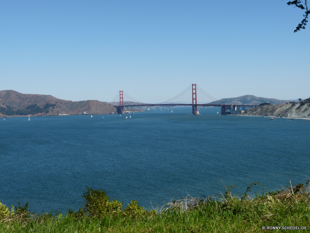 Golden Gate Bridge Vorgebirge natürliche Höhe geologische formation Brücke Bucht Wahrzeichen Architektur Ozean Tor Stadt Meer Golden Wasser Reisen Transport Struktur Aufhängung Himmel Tourismus Tourist berühmte Containerschiff Pazifik Turm Landschaft Schiff Stadtansicht Attraktion Ingenieurwesen Urban Frachtschiff historischen Sonnenuntergang Denkmal Skyline Verkehr Dämmerung Küste Versand Kabel Schiff historische Fluss 'Nabend Urlaub Verkehr Ufer Anlegestelle Infrastruktur Szene Kabel Aussicht Straße Nacht Hügel Orange Gebäude Unterstützung Strand Kap Metall Landzungen Golden Gate Brücke nationalen Klippe Stahl Verbindung Industrielle Hafen Kreuzfahrt Hafen am Wasser Reise sonnig Wolke Bau Kran Horizont Aussichtspunkt Eisen Wolken Insel landschaftlich Fracht Licht Autobahn Reiseziele Tag internationalen Industrie Boot Lichter Reflexion Golden gate Span Geschäft Sand Sommer Innenstadt am Meer im freien Wellen Container niemand promontory natural elevation geological formation bridge bay landmark architecture ocean gate city sea golden water travel transportation structure suspension sky tourism tourist famous container ship pacific tower landscape ship cityscape attraction engineering urban cargo ship historic sunset monument skyline transport dusk coast shipping cable vessel historical river evening vacation traffic shore pier infrastructure scene cables vista road night hill orange building support beach cape metal headlands golden gate bridge national cliff steel connection industrial harbor cruise port waterfront trip sunny cloud construction crane horizon viewpoint iron clouds island scenic cargo light highway destinations day international industry boat lights reflection golden gate span business sand summer downtown seaside outdoors waves container nobody