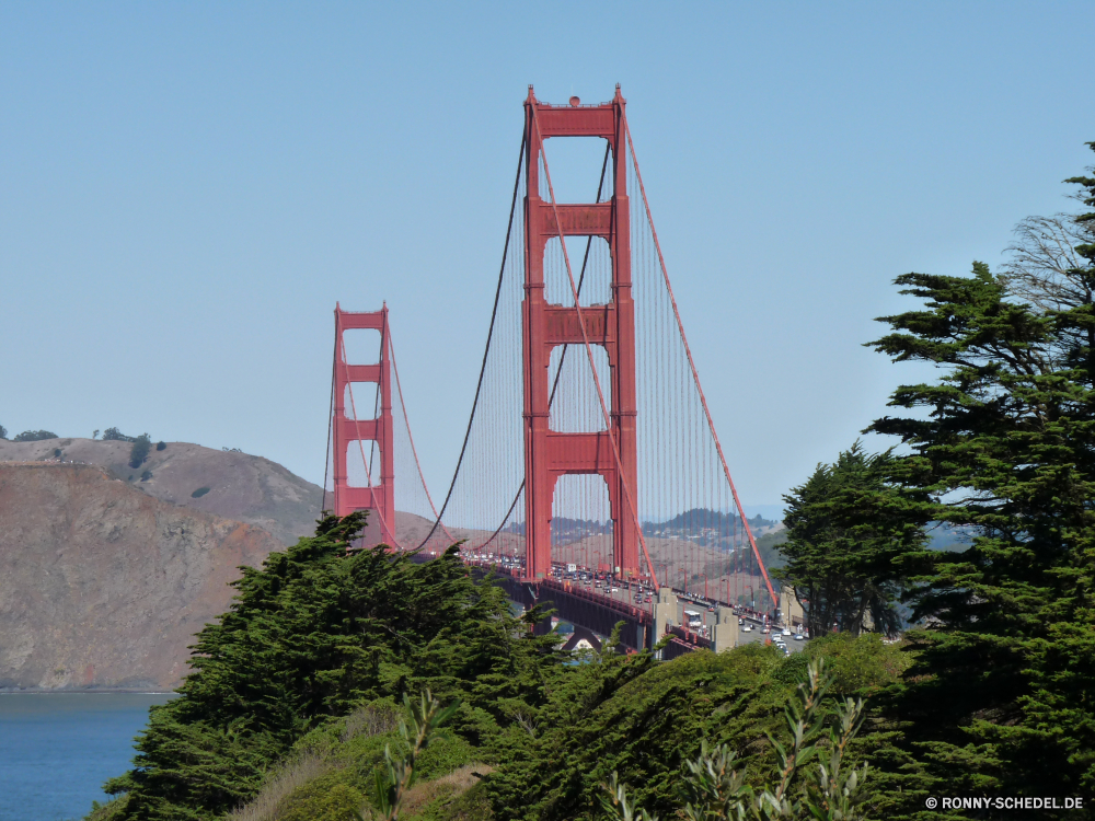 Golden Gate Bridge Brücke Hängebrücke Struktur Tor Bucht Architektur Wahrzeichen Turm Golden Stadt Tourismus Himmel Aufhängung Landschaft berühmte Transport Reisen Attraktion Denkmal Tourist Ozean historischen Ingenieurwesen historische Hügel Wasser Kabel Aussicht Urban Meer Sonnenuntergang Stadtansicht Katapult Dämmerung Infrastruktur Küste Skyline landschaftlich Urlaub Pazifik Klippe Straße Stahl Park Reiseziele Berg Motor Orange im freien 'Nabend Metall Baum Aussichtspunkt nationalen Gerät Gebäude Ufer Bau Kabel Kreuzfahrt Instrument Verkehr sonnig Szenerie Golden Gate Brücke Ziel alt Fluss Bäume Unterstützung Verkehr Horizont Wolke Spitze Sommer Wolken Darm-Trakt Eisen im freien Berge Gras Tag bridge suspension bridge structure gate bay architecture landmark tower golden city tourism sky suspension landscape famous transportation travel attraction monument tourist ocean historic engineering historical hill water cable vista urban sea sunset cityscape catapult dusk infrastructure coast skyline scenic vacation pacific cliff road steel park destinations mountain engine orange outdoor evening metal tree viewpoint national device building shore construction cables cruise instrument traffic sunny scenery golden gate bridge destination old river trees support transport horizon cloud peak summer clouds tract iron outdoors mountains grass day