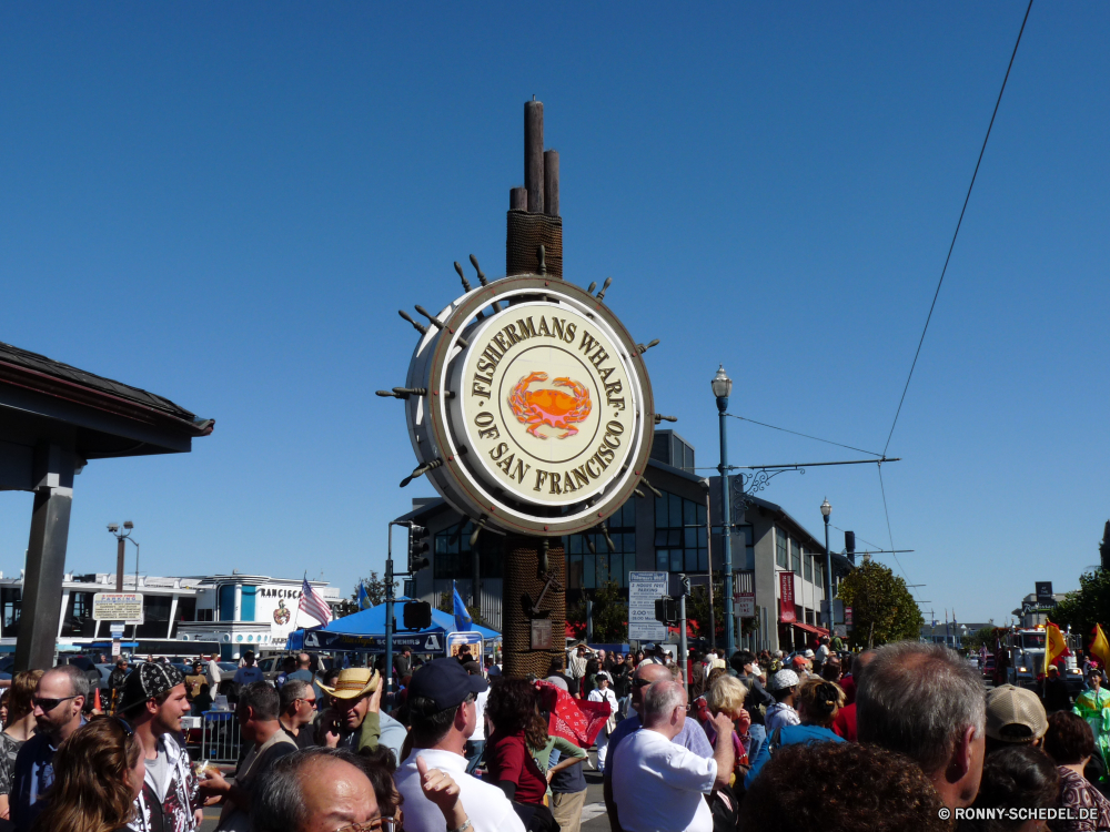 Parade am Fishermans Wharf zum Columbus Day Uhr Zeit alt Space shuttle Spule Fahrzeug Handwerk Raumschiff Reisen Minute Jahrgang Architektur Wecker Termin Satellit Himmel Uhren キ102 Stunde Geschichte Lokomotive Tourist Instrument Flugzeug Militärfahrzeug Analoguhr Stadt Hand Tourismus Glocke-Côte Vermittlung Geschäft Turm Gesicht Zeitmesser Gebäude Dampf Motor Gerät Antik Kultur Stadt Minutenzeiger Verkehr Retro Transport Obdach Licht Metall Gebäude historische Dampflokomotive Anzahl Urlaub Platz Zeitgeber Arbeit schwarz Antike Sommer Kathedrale im freien Skala macht Park traditionelle Klassische Kirche historischen clock time old space shuttle bobbin vehicle craft spacecraft travel minute vintage architecture alarm deadline satellite sky watch warplane hour history locomotive tourist instrument aircraft military vehicle analog clock city hand tourism bell cote conveyance business tower face timepiece building steam engine device antique culture town minute hand transport retro transportation shelter light metal buildings historical steam locomotive number vacation square timer work black ancient summer cathedral outdoor scale power park traditional classic church historic