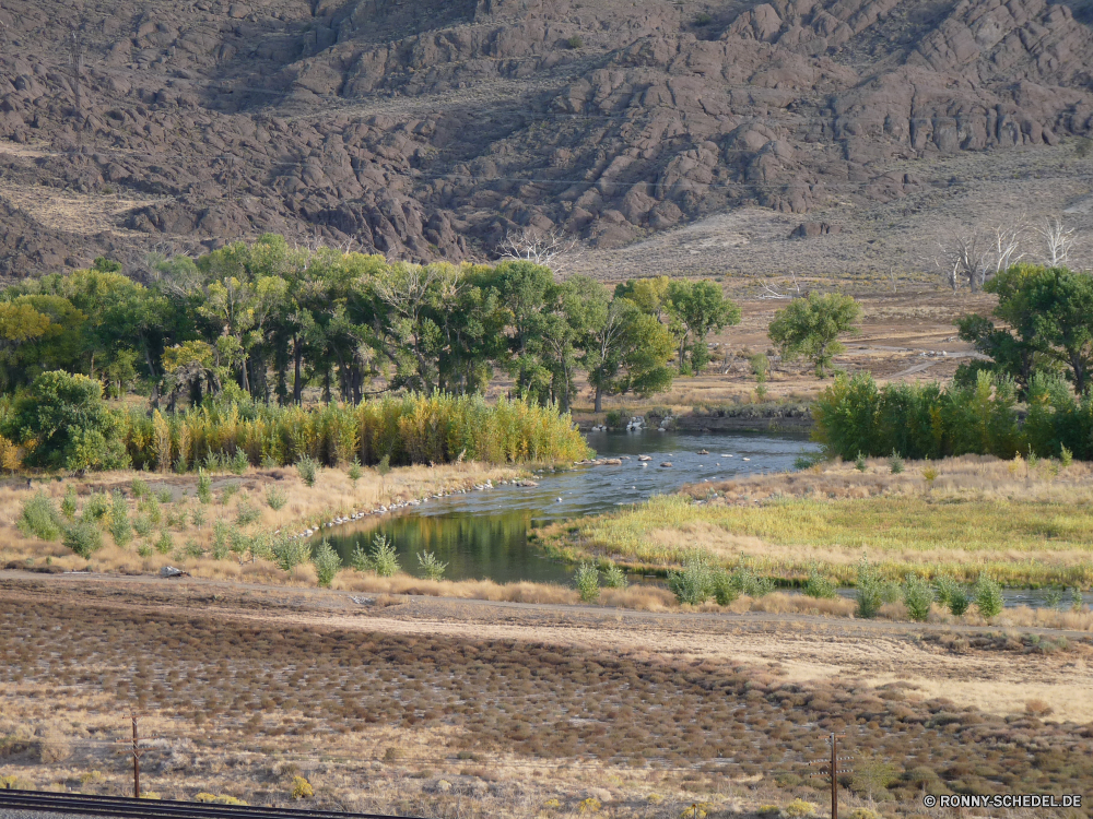 Fahrt über Incline Village, Reno und nach Winnemucca Landschaft Berg Bereich Berge Baum Hochland Fluss Wasser Wald Himmel Reisen Wildnis Park See Tal landschaftlich im freien Gras Sommer Stream Szenerie Pflanze Entwicklung des ländlichen im freien Land Umgebung Fels Felsen Bäume nationalen Stein Frühling Tag Hügel Landschaft Tourismus natürliche Hügel Wiese fließende Szene Sumpf friedliche Wolken Feld felsigen Land Wolke Strömung Spitze Panorama Wüste sonnig Holz Schnee ruhige vascular plant Herbst Landwirtschaft ruhig woody plant idyllische Kiefer Pflanzen Urlaub Reflexion Sonne Wild Busch niemand Ruhe Straße Creek hoch Farbe Gelände Ufer Teich Pfad am See gelassene Reiner Grat landscape mountain range mountains tree highland river water forest sky travel wilderness park lake valley scenic outdoor grass summer stream scenery plant rural outdoors land environment rock rocks trees national stone spring day hill countryside tourism natural hills meadow flowing scene swamp peaceful clouds field rocky country cloud flow peak panorama desert sunny wood snow tranquil vascular plant autumn agriculture quiet woody plant idyllic pine plants vacation reflection sun wild bush nobody calm road creek high color terrain shore pond path lakeside serene plain ridge