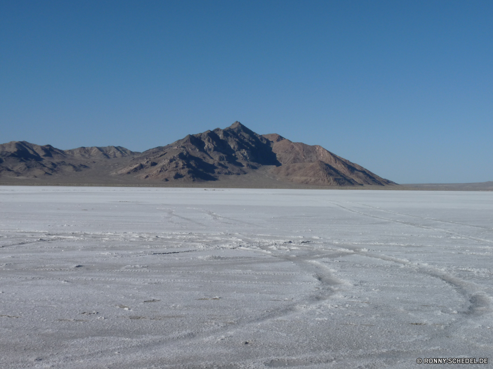 Nevada und Utah Hochland Landschaft Berg natürliche Höhe Vorgebirge Sand Wasser Himmel geologische formation Reisen Meer Strand Berge Ozean Küste Schnee Sommer Urlaub landschaftlich Fels Szenerie See Tourismus Küstenlinie Insel Ufer Wolken Küste im freien Gletscher Fluss Felsen Vulkan im freien Spitze natürliche Park Umgebung Winter am Meer Wüste Baum Welle Sonne Bucht Wildnis Tal Eis Wald Hügel Wolke Land Urlaub kalt Stein felsigen hoch Klippe nationalen Kap Bäume Mount Surf Bereich Szene sonnig Tropischer Tourist Becken klar Erde Panorama Entspannen Sie sich trocken Wellen Wetter Boden MT vulkanische Wild sandigen außerhalb Wandern Paradies Horizont Herbst highland landscape mountain natural elevation promontory sand water sky geological formation travel sea beach mountains ocean coast snow summer vacation scenic rock scenery lake tourism shoreline island shore clouds coastline outdoors glacier river rocks volcano outdoor peak natural park environment winter seaside desert tree wave sun bay wilderness valley ice forest hill cloud land holiday cold stone rocky high cliff national cape trees mount surf range scene sunny tropical tourist basin clear earth panorama relax dry waves weather soil mt volcanic wild sandy outside hiking paradise horizon autumn