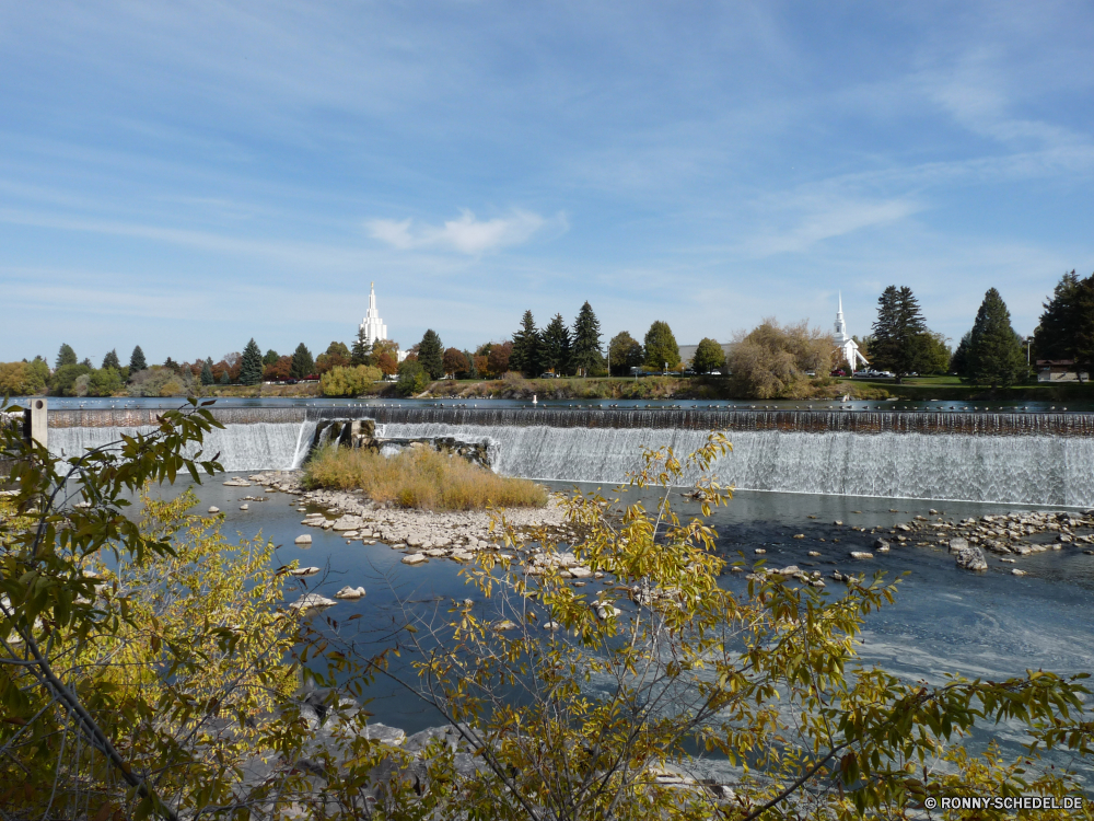 Idaho Falls Wasser See Fluss Landschaft Wald Baum Himmel Kanal Körper des Wassers Ufer Bäume Reflexion landschaftlich am See Reisen Sommer Teich im freien Berg Wolke Park Land Barrier ruhige Szene Gras Wolken Ruhe Küste Sonne Sumpf Wellenbrecher Tourismus im freien Hölzer Wildnis Entwicklung des ländlichen Stream Umgebung natürliche friedliche Küstenlinie Holz Obstruktion Herbst Berge Frühling Feuchtgebiet Strand Ozean Struktur idyllische Brücke Kiefer Urlaub Fels sonnig Szenerie gelassene Felsen Tag Meer Farbe Tourist Horizont Landschaften Resort Pflanze Stein Bucht Urlaub Saison Küste Becken Entspannung Belaubung Landschaft fallen Gebäude Sand Turm geologische formation Tal Wild Blatt niemand Dam üppige Norden Bereich Entspannen Sie sich Stadt Wiese Erholung Sonnenlicht Land water lake river landscape forest tree sky channel body of water shore trees reflection scenic lakeside travel summer pond outdoors mountain cloud park land barrier tranquil scene grass clouds calm coast sun swamp breakwater tourism outdoor woods wilderness rural stream environment natural peaceful shoreline wood obstruction autumn mountains spring wetland beach ocean structure idyllic bridge pine vacation rock sunny scenery serene rocks day sea color tourist horizon scenics resort plant stone bay holiday season coastline basin relaxation foliage countryside fall building sand tower geological formation valley wild leaf nobody dam lush north area relax city meadow recreation sunlight country