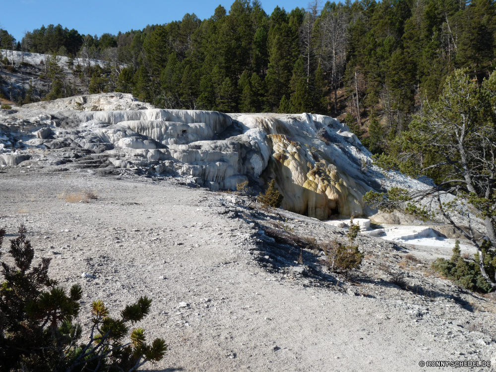 Mammoth Terraces Berg Landschaft Fels Berge Aufstieg Steigung Schnee Wildnis Himmel Spitze Reisen Felsen Stein Wandern Gletscher landschaftlich hoch Fluss im freien Sommer Wald felsigen Wolken Umgebung Tal im freien Tourismus Park Hügel Wasser Bereich natürliche Baum Wandern nationalen Gras Abenteuer Hochland Stream Klippe Panorama Wolke Wanderung Steine sonnig Alp Trek Creek Alpine Frühling Klettern See Tourist Alpen Bäume Eis Szenerie Sport Geologie Extreme geologische formation Steinmauer Urlaub Grat Entwicklung des ländlichen Mount Wild kalt Linie Kiefer An steilen Kaskade Wasserfall Winter Reise Sonne Zaun Schlucht Tag Barrier natürliche Höhe mountain landscape rock mountains ascent slope snow wilderness sky peak travel rocks stone hiking glacier scenic high river outdoors summer forest rocky clouds environment valley outdoor tourism park hill water range natural tree trekking national grass adventure highland stream cliff panorama cloud hike stones sunny alp trek creek alpine spring climbing lake tourist alps trees ice scenery sport geology extreme geological formation stone wall vacation ridge rural mount wild cold line pine to steep cascade waterfall winter journey sun fence canyon day barrier natural elevation