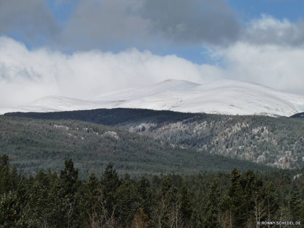 Rocky Mountains Bereich Berg Landschaft Schnee Berge Hochland Himmel Wald Baum Reisen Spitze Park Tourismus im freien Winter nationalen sonnig Bäume Tal Wolken Fels Hügel See Wolke Fluss hoch Szenerie landschaftlich Wildnis Sommer Alpine Gras Umgebung Wasser im freien Wandern Gletscher Eis kalt Mount Urlaub Stein Herbst Frühling fallen schneebedeckt felsigen Steigung natürliche Wild Szene Saison Tanne übergeben Hügel Sonne Reise Nach oben friedliche Alpen Reflexion majestätisch Hölzer Sonnenschein Feld Klippe Wanderung Land Tag Panorama Stream Ruhe ruhige Wiese Alp Spitzen klar Ski Jahreszeiten Extreme Pfad Felsen Ökologie Kiefer Urlaub Entwicklung des ländlichen range mountain landscape snow mountains highland sky forest tree travel peak park tourism outdoors winter national sunny trees valley clouds rock hill lake cloud river high scenery scenic wilderness summer alpine grass environment water outdoor hiking glacier ice cold mount vacation stone autumn spring fall snowy rocky slope natural wild scene season fir pass hills sun journey top peaceful alps reflection majestic woods sunshine field cliff hike land day panorama stream calm tranquil meadow alp peaks clear ski seasons extreme path rocks ecology pine holiday rural