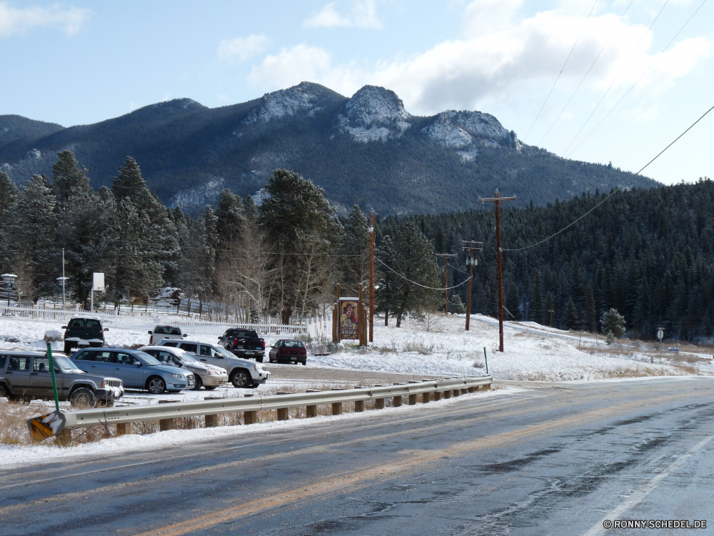 Rocky Mountains Schnee Skipiste Steigung Winter Berg geologische formation kalt Wetter Landschaft Wald Bäume Eis Berge schneebedeckt Himmel Baum Ski Saison gefroren Frost Reisen Einfrieren Park im freien Spitze landschaftlich Szenerie Kiefer Alp Bereich Szene Straße Alpine Sport Fluss im freien abgedeckt Hölzer Holz Land Branch sonnig Wanderweg Sonne Wildnis saisonale frostig eisig Tourist Tag majestätisch Kühl Entwicklung des ländlichen Urlaub Skifahren Alpen Urlaub Track nationalen natürliche Höhe Neu hoch Urlaub Wolken natürliche am Morgen Aktivität Landschaften Wasser friedliche Tourismus Einfrieren Schneefall Chill doch immergrün felsigen Wild Nebel Wolke Pfad Hügel Sonnenschein See Umgebung Gletscher Erholung Sonnenlicht Raureif spektakuläre Extreme Attraktion Hotel Klima Haus Kristall Resort Nach oben snow ski slope slope winter mountain geological formation cold weather landscape forest trees ice mountains snowy sky tree ski season frozen frost travel freeze park outdoors peak scenic scenery pine alp range scene road alpine sport river outdoor covered woods wood country branch sunny trail sun wilderness seasonal frosty icy tourist day majestic cool rural holiday skiing alps vacation track national natural elevation new high vacations clouds natural morning activity scenics water peaceful tourism freezing snowfall chill evergreen rocky wild fog cloud path hill sunshine lake environment glacier recreation sunlight hoarfrost spectacular extreme attraction hotel climate house crystal resort top