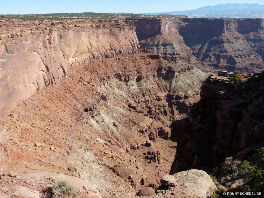 Dead Horse Point State Park Schlucht Schlucht Tal natürliche depression Fels Wüste Park Berg Landschaft nationalen Klippe Aushöhlung Geologie Reisen Berge Grand Himmel Tourismus Felsen Stein landschaftlich Sand im freien Felge Wahrzeichen Südwesten Wandern Urlaub Orange Bildung Fluss Sandstein Baum Wolken geologische im freien Abenteuer Wunder Mesa Westen Tourist Süden Aussicht Szenerie Wildnis geologische formation trocken Szene Gelände Arid Welt natürliche Ziel Nationalpark Klippen Landschaften Hügel Land Erde Formationen Bereich Wolke bunte Grand canyon Spitze Sommer Bereich Cliff-Wohnung felsigen zeigen berühmte Umgebung Horizont Sonnenuntergang Schnee canyon ravine valley natural depression rock desert park mountain landscape national cliff erosion geology travel mountains grand sky tourism rocks stone scenic sand outdoors rim landmark southwest hiking vacation orange formation river sandstone tree clouds geological outdoor adventure wonder mesa west tourist south vista scenery wilderness geological formation dry scene terrain arid world natural destination national park cliffs scenics hill land earth formations area cloud colorful grand canyon peak summer range cliff dwelling rocky point famous environment horizon sunset snow