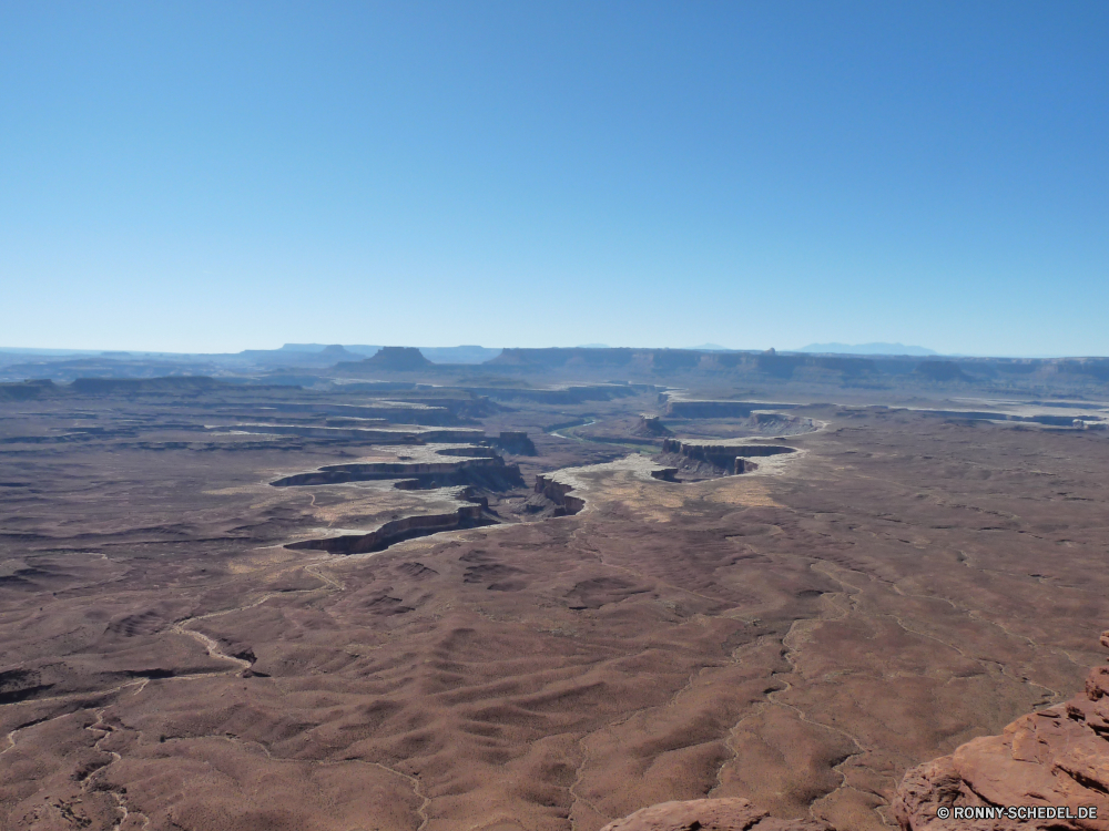 Canyonlands Island in the Sky Düne Landschaft Wüste Sand Himmel Reisen Berg Fels Berge Meer Tourismus landschaftlich Hochland Urlaub Küstenlinie trocken Stein Strand Ozean Schlucht Wasser Vulkan Tal Sommer Küste Szenerie Wolken Arid niemand Ufer Hügel natürliche im freien Land im freien geologische formation Sonne Horizont natürliche Höhe Wildnis Insel Park Umgebung Geologie nationalen Welle Extreme Bereich Felsen Küste Urlaub Ziel Wolke Klippe Spitze Wellen am Meer heiß See Sonnenuntergang Fluss Klima sonnig bunte ruhige vulkanische Boden Gelände Tropischer Bucht Vorgebirge Erde Sandstein Küste Hügel Grat Szene Bereich Wärme Reise Sonnenaufgang Wetter Aushöhlung Einsamkeit klar Touristische Toten Pazifik leere majestätisch Norden Entspannen Sie sich Schlucht Reise Braun Körper des Wassers Entwicklung des ländlichen dune landscape desert sand sky travel mountain rock mountains sea tourism scenic highland vacation shoreline dry stone beach ocean canyon water volcano valley summer coast scenery clouds arid nobody shore hill natural outdoor land outdoors geological formation sun horizon natural elevation wilderness island park environment geology national wave extreme range rocks coastline holiday destination cloud cliff peak waves seaside hot lake sunset river climate sunny colorful tranquil volcanic soil terrain tropical bay promontory earth sandstone coastal hills ridge scene area heat journey sunrise weather erosion solitude clear touristic dead pacific empty majestic north relax ravine trip brown body of water rural