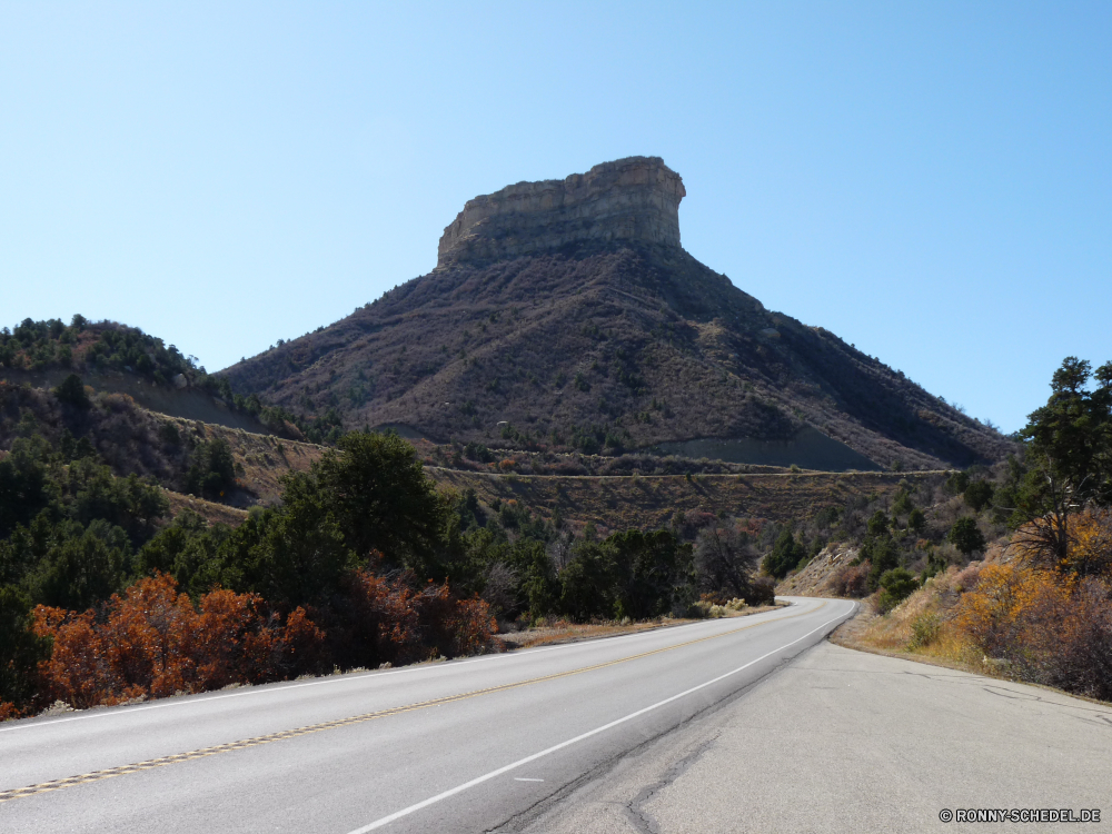 Mesa Verde Nationalpark Knoll Berg Landschaft Reisen Himmel Aufstieg Steigung Biegung Fels Straße Park Tourismus Berge Wolken Wüste im freien nationalen Hügel Stein Szenerie Sommer Baum Spitze Tourist Wald Stroh Meer landschaftlich Bereich Urlaub Sonne Wildnis Wasser Felsen Antike Architektur Sand Umgebung im freien Urlaub Gras Geschichte Wild Dach Bäume felsigen Land Insel Ozean Klippe Mount Entwicklung des ländlichen Schlucht majestätisch Hochland Steine Tag natürliche Vulkan Küste Fluss vulkanische Pyramide Strand Wandern Szene Tal Wolke Landschaften Reise Ziel natürliche Höhe See friedliche ruhige Wahrzeichen Schutzüberzug Pharao Kanarische Inseln geologische formation Asphalt Bildung Farbe Bau alt groß Ufer Abenteuer Reise trocken Landschaft Pflanze Vorgebirge Grat knoll mountain landscape travel sky ascent slope bend rock road park tourism mountains clouds desert outdoors national hill stone scenery summer tree peak tourist forest thatch sea scenic range vacation sun wilderness water rocks ancient architecture sand environment outdoor holiday grass history wild roof trees rocky country island ocean cliff mount rural canyon majestic highland stones day natural volcano coast river volcanic pyramid beach hiking scene valley cloud scenics journey destination natural elevation lake peaceful tranquil landmark protective covering pharaoh canary islands geological formation asphalt formation color construction old great shore adventure trip dry countryside plant promontory ridge