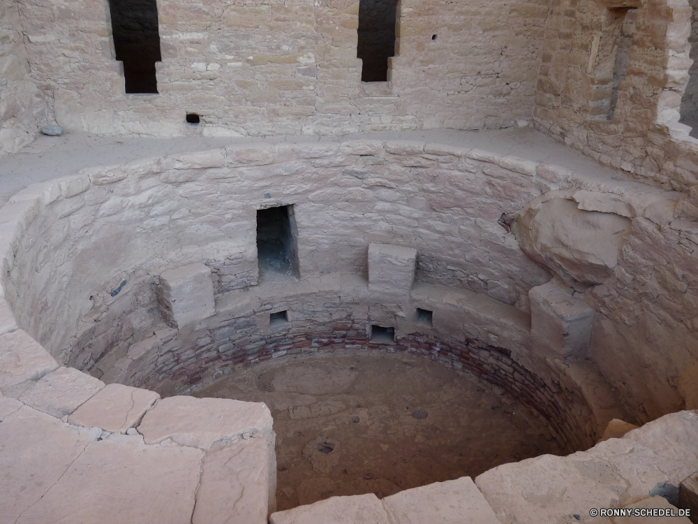 Mesa Verde Nationalpark Cliff-Wohnung Wohnung Gehäuse Struktur Stein Antike Mauer Architektur alt Geschichte Gebäude historischen Fels Ruine Reisen Tourismus Ruine Schloss Kultur Vergangenheit Turm berühmte Wahrzeichen Archäologie Stadt Antik Mitte Backstein historische Schlucht Felsen Festung Wüste Roman Himmel Steine Osten Festung Periode mittelalterliche Tag Stadt Landschaft Bogen Textur Berg Haus Tür aussenansicht bleibt traditionelle Zivilisation Sandstein im freien Turkei Tempel Zeit Tourist nationalen Park Archäologische Höhle im freien Erbe Sand Braun Hügel Fenster Urlaub Grab Bögen Geologie Loch Bau Website Denkmal Platz Startseite Zitadelle Reich Tor Marmor Klippe Muster Ziel Gestaltung Detail Religion cliff dwelling dwelling housing structure stone ancient wall architecture old history building historic rock ruins travel tourism ruin castle culture past tower famous landmark archeology city antique middle brick historical canyon rocks fortress desert roman sky stones east fort period medieval day town landscape arch texture mountain house door exterior remains traditional civilization sandstone outdoor turkey temple time tourist national park archaeological cave outdoors heritage sand brown hill window vacation tomb arches geology hole construction site monument place home citadel empire gate marble cliff pattern destination design detail religion