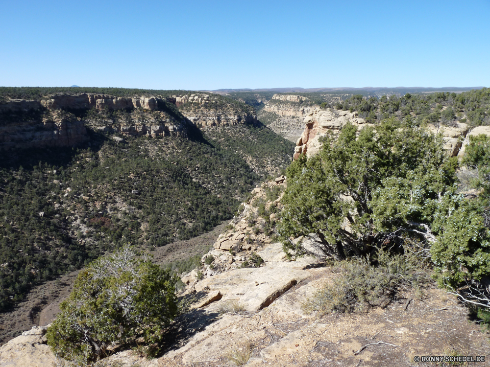 Mesa Verde Nationalpark Berg Landschaft Berge Wildnis Himmel Steigung Aufstieg Fels Klippe Baum Reisen Tal Wüste Park Schlucht Hügel geologische formation Wolken Felsen nationalen im freien landschaftlich Bereich Knoll Sommer Urlaub Stein Bäume Tourismus Fluss im freien Szenerie Panorama Geologie felsigen Spitze Sand Kaktus Wolke Land Wald hoch Gras Tag Linie Umgebung Hügel Wandern Abenteuer Insel Wasser Straße Vulkan Strauch Schlucht Landschaften Süden natürliche trocken Kiefer karge woody plant Pflanze Grand Wild Frühling sonnig Hochland Pflanzen Schnee Sonne Aushöhlung Gelände Westen Busch vascular plant friedliche natürliche Höhe Urlaub mountain landscape mountains wilderness sky slope ascent rock cliff tree travel valley desert park canyon hill geological formation clouds rocks national outdoors scenic range knoll summer vacation stone trees tourism river outdoor scenery panorama geology rocky peak sand cactus cloud land forest high grass day line environment hills hiking adventure island water road volcano shrub ravine scenics south natural dry pine barren woody plant plant grand wild spring sunny highland plants snow sun erosion terrain west bush vascular plant peaceful natural elevation holiday