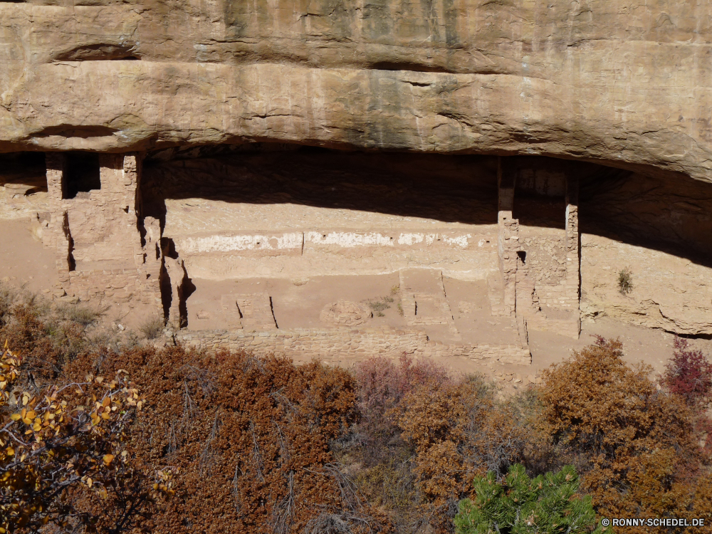 Mesa Verde Nationalpark Cliff-Wohnung Wohnung Gehäuse Struktur Fels Schlucht Wüste Landschaft Reisen Stein Park Backstein Berg Sand Antike nationalen alt Mauer Sandstein Geologie Tourismus Klippe im freien Baumaterial Felsen Südwesten Aushöhlung landschaftlich Himmel trocken Tal Gebäude Wildnis Tourist Berge natürliche Bildung im Alter von Orange Braun Ruine Grand Bereich Antik Textur historischen Architektur Wahrzeichen Arid Geschichte Urlaub Denkmal Muster Grunge Tag im freien Szenerie Formationen geologische Fluss Abenteuer Wasser Haus Umgebung Entwicklung des ländlichen Ruine Westen Wandern Höhle Landschaften Wolken Hügel Ziel heiß Wärme Erde Retro Horizont bunte Archäologie Wild Ton sonnig leere Extreme Beton horizontale geologische formation historische Stadt Land Farbe schmutzig Erholung texturierte cliff dwelling dwelling housing structure rock canyon desert landscape travel stone park brick mountain sand ancient national old wall sandstone geology tourism cliff outdoors building material rocks southwest erosion scenic sky dry valley building wilderness tourist mountains natural formation aged orange brown ruins grand area antique texture historic architecture landmark arid history vacation monument pattern grunge day outdoor scenery formations geological river adventure water house environment rural ruin west hiking cave scenics clouds hill destination hot heat earth retro horizon colorful archeology wild clay sunny empty extreme concrete horizontal geological formation historical city land color dirty recreation textured