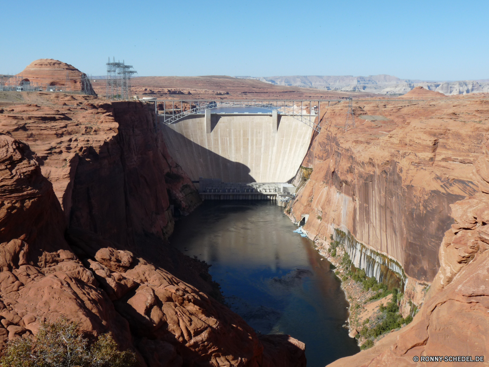 Lake Powell / Glen Canyon Damm Dam Barrier Obstruktion Struktur Fels Landschaft Schlucht Reisen Berg Wüste landschaftlich Himmel Tourismus Wasser Fluss nationalen Sand Berge Park Klippe Urlaub Stein im freien Felsen Tal im freien See Wolken Aushöhlung Grand Meer Küste Wandern Baum Sandstein Geologie Westen Ozean Orange Szenerie Wahrzeichen Wildnis Sommer Felge Südwesten natürliche Horizont Abenteuer Süden Strand Tourist majestätisch Insel Küste Wolke geologische Landschaften Brücke Bucht Sonnenuntergang felsigen Surf Szene Paradies Sonnenaufgang Ufer Sonne Welt Mesa Wild Wunder Wanderung Wasserfall Welle in der Nähe Hügel Platz berühmte Umgebung Erholung Gras dam barrier obstruction structure rock landscape canyon travel mountain desert scenic sky tourism water river national sand mountains park cliff vacation stone outdoor rocks valley outdoors lake clouds erosion grand sea coast hiking tree sandstone geology west ocean orange scenery landmark wilderness summer rim southwest natural horizon adventure south beach tourist majestic island coastline cloud geological scenics bridge bay sunset rocky surf scene paradise sunrise shore sun world mesa wild wonder hike waterfall wave near hill place famous environment recreation grass