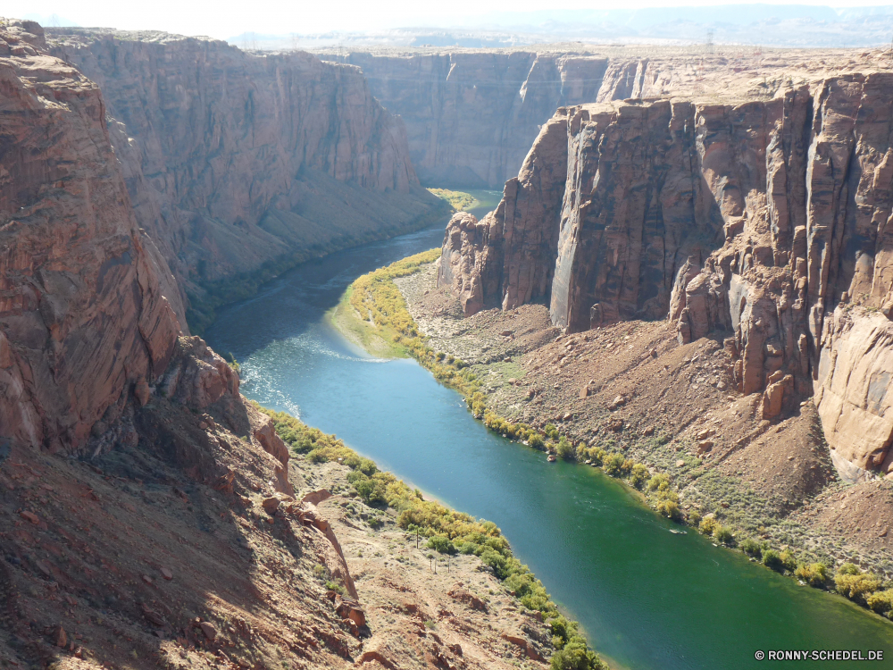 Lake Powell / Glen Canyon Damm Schlucht Klippe Schlucht geologische formation Tal Landschaft Wasser Küste Meer Berg Reisen natürliche depression Ozean Fels Küste landschaftlich Himmel Berge Tourismus Strand Urlaub Fluss Park Sommer Stein Vorgebirge Felsen Dam im freien See Szenerie Bucht natürliche Höhe Ufer felsigen Hügel Urlaub Insel Horizont Wolken im freien nationalen Sand Spitze Szene seelandschaft natürliche Barrier Wellen Welle Wolke Sonne Baum hoch friedliche Klippen Bäume Ziel Wüste sonnig Wald Tag Obstruktion Wildnis Brücke Küste klar Küstenlinie robuste am Meer Wandern Norden Panorama Tropischer Süden Umgebung Tourist Bereich Struktur Farbe Wasserfall Luftbild Panorama Steine Stadt Schnee Sonnenlicht Frühling Wild canyon cliff ravine geological formation valley landscape water coast sea mountain travel natural depression ocean rock coastline scenic sky mountains tourism beach vacation river park summer stone promontory rocks dam outdoor lake scenery bay natural elevation shore rocky hill holiday island horizon clouds outdoors national sand peak scene seascape natural barrier waves wave cloud sun tree high peaceful cliffs trees destination desert sunny forest day obstruction wilderness bridge coastal clear shoreline rugged seaside hiking north panorama tropical south environment tourist range structure color waterfall aerial panoramic stones city snow sunlight spring wild